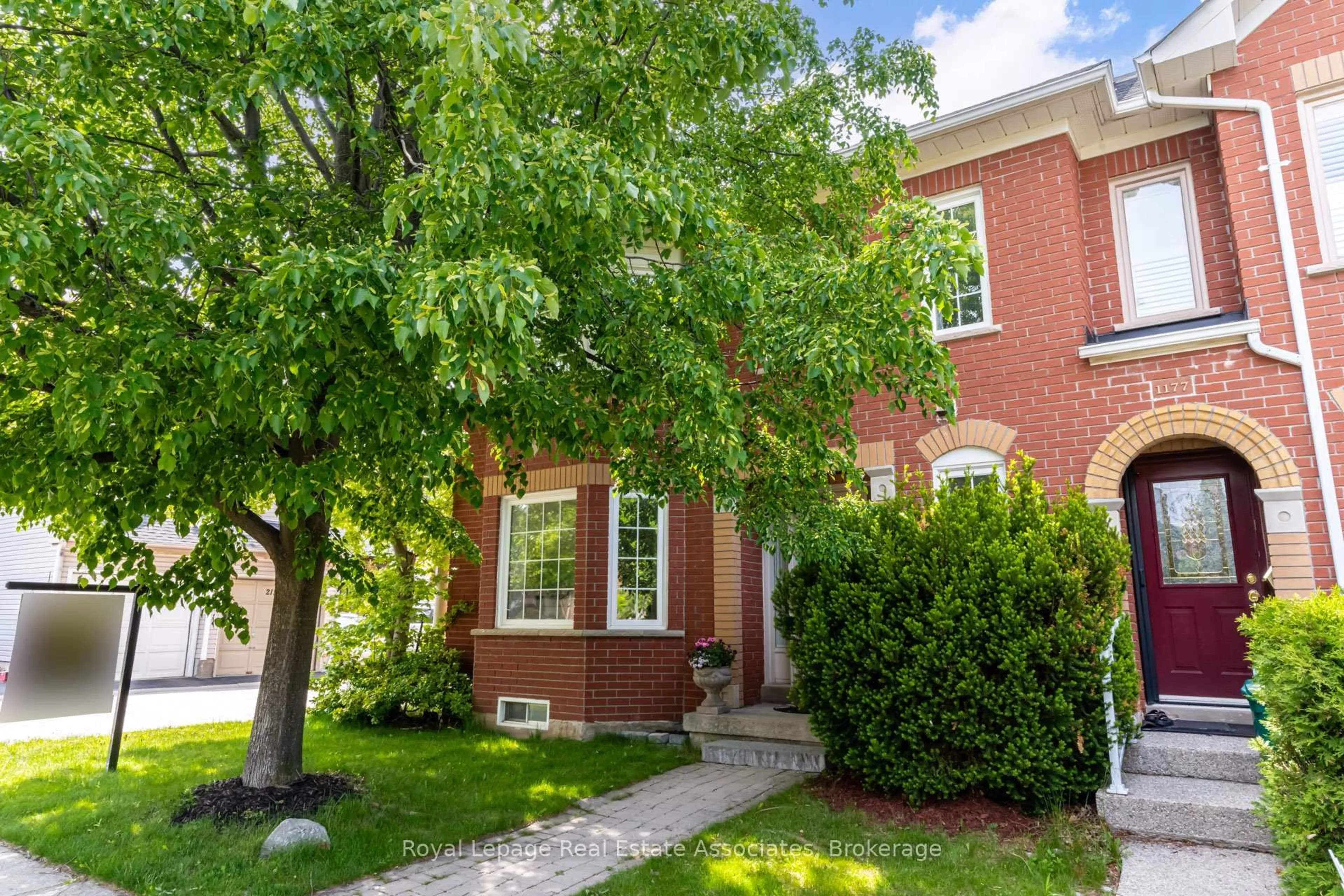 Home with brick exterior material, street for 1179 Treetop Terr, Oakville Ontario L6M 3N1