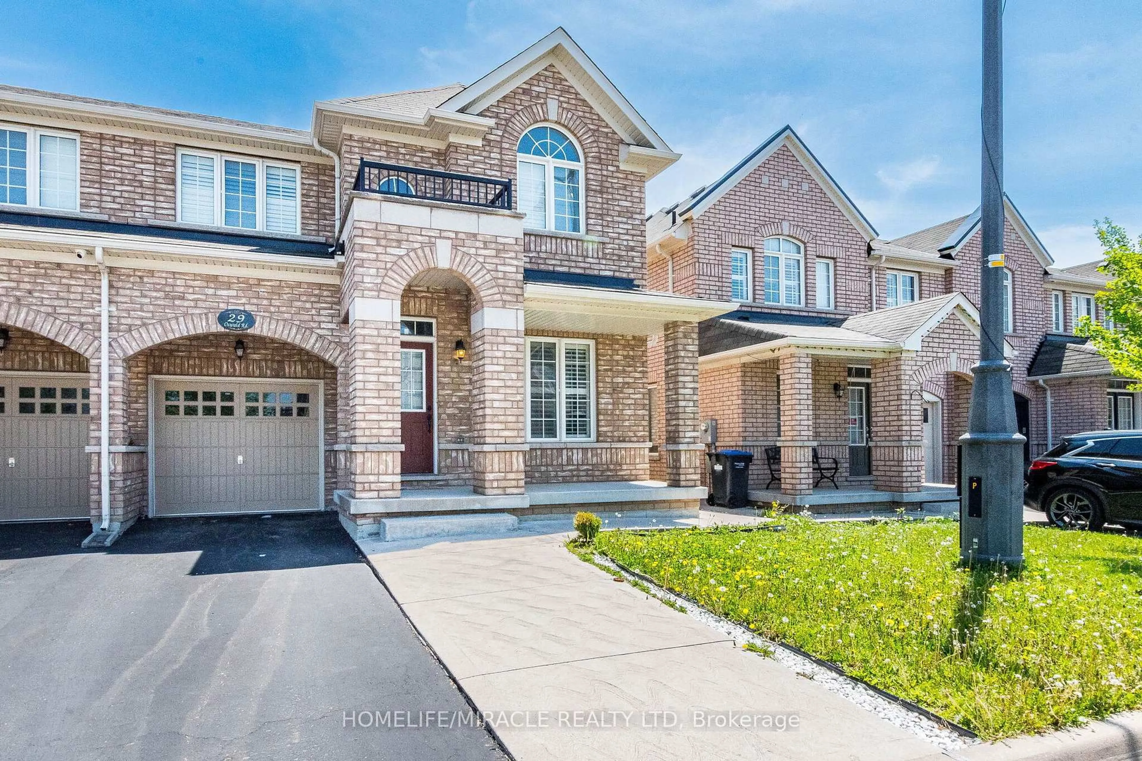 Home with brick exterior material, street for 29 Oswald Rd, Brampton Ontario L6P 3S4
