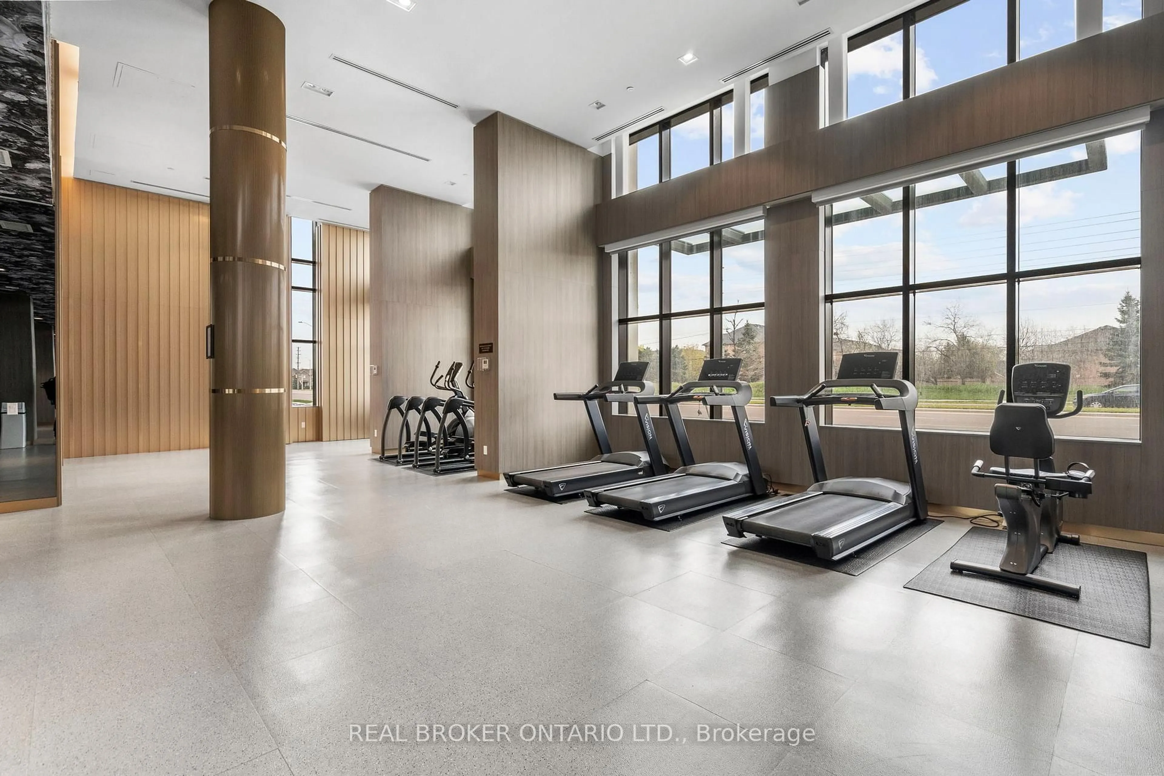 Gym or fitness room for 405 Dundast St #328, Oakville Ontario L6M 5P9