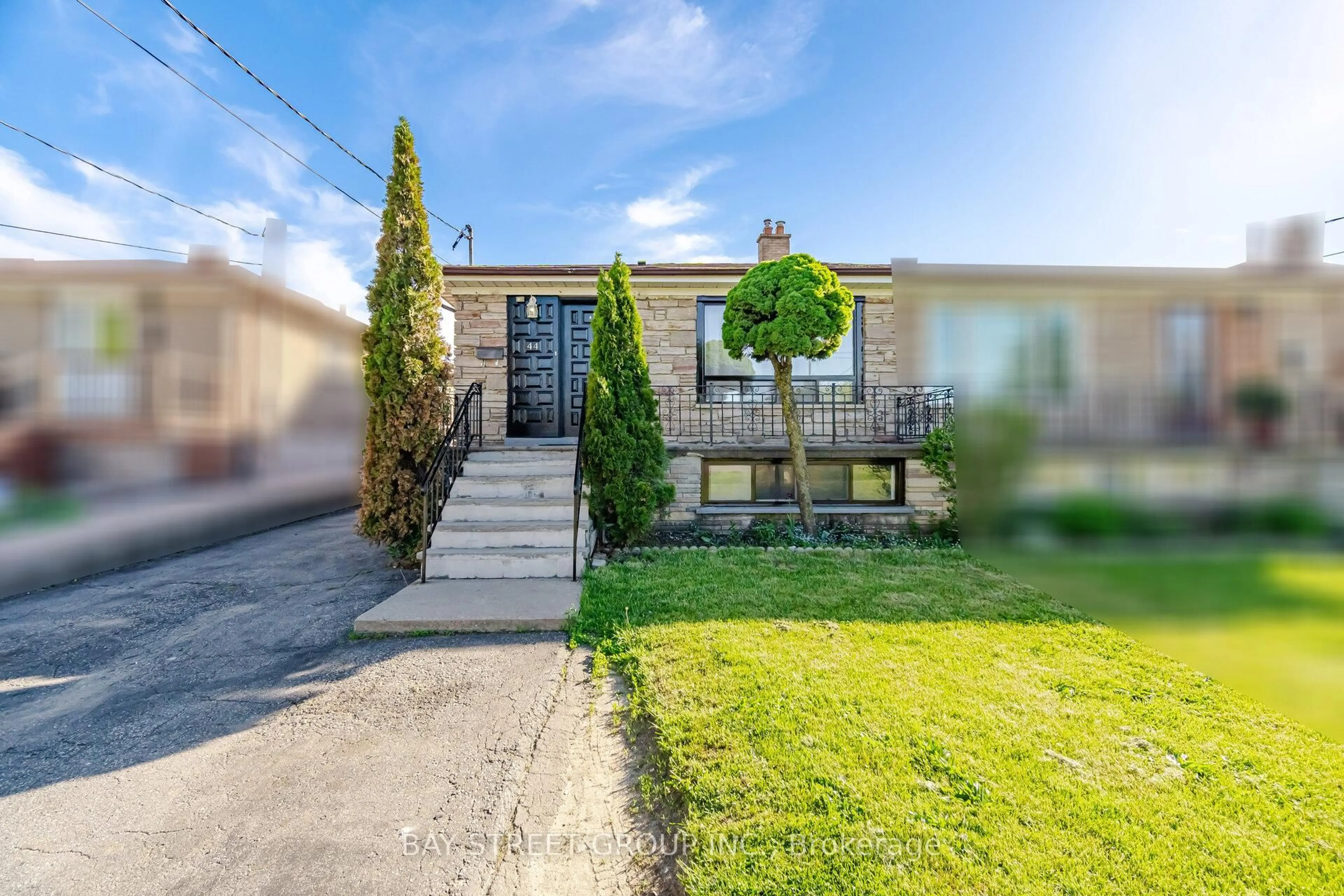 Unknown for 44 Duncanwoods Dr, Toronto Ontario M9L 2C4