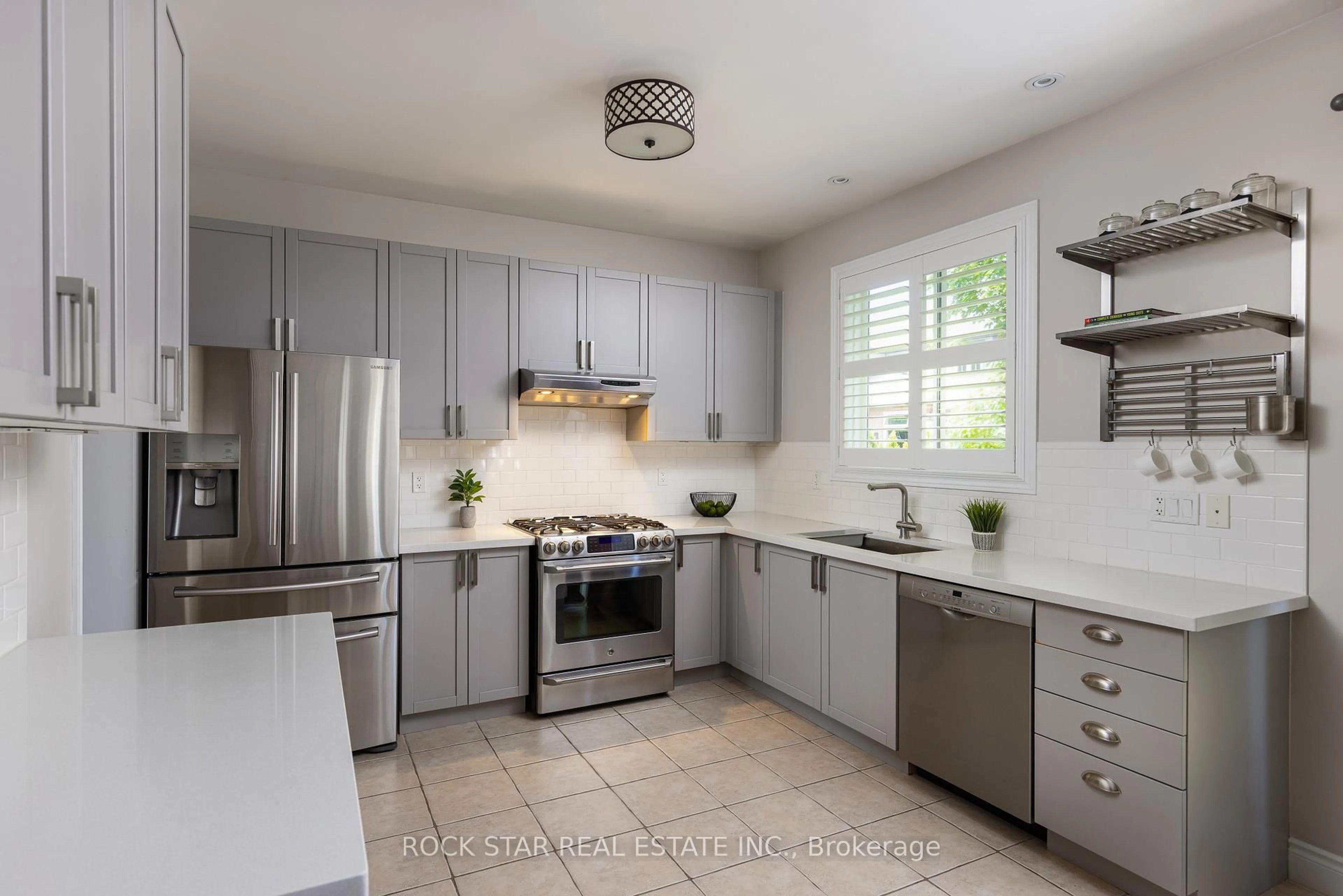 Contemporary kitchen, ceramic/tile floor for 2277 Blue Oak Circ, Oakville Ontario L6M 5J4