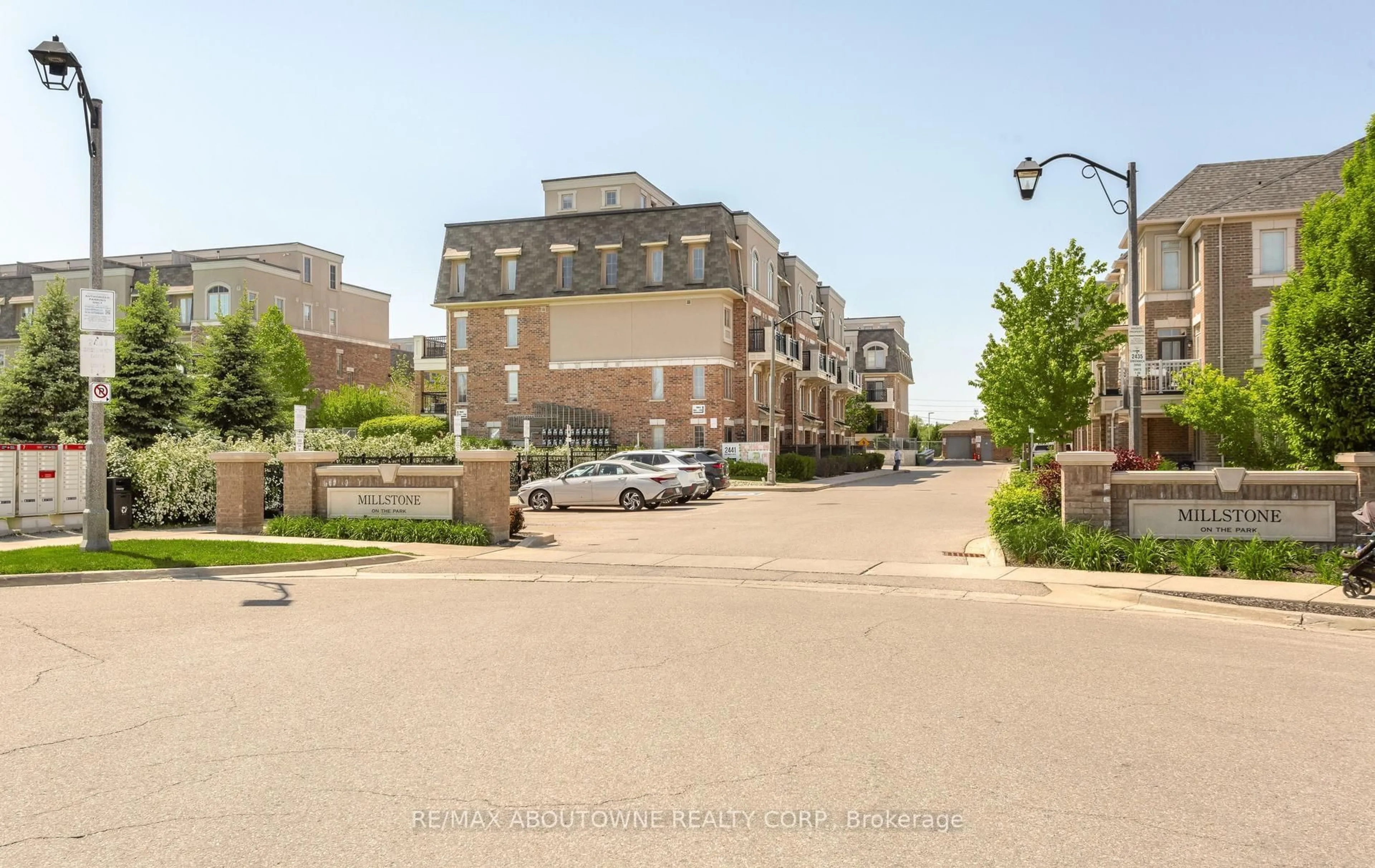 Unknown for 2441 Greenwich Dr #1, Oakville Ontario L6M 0S3
