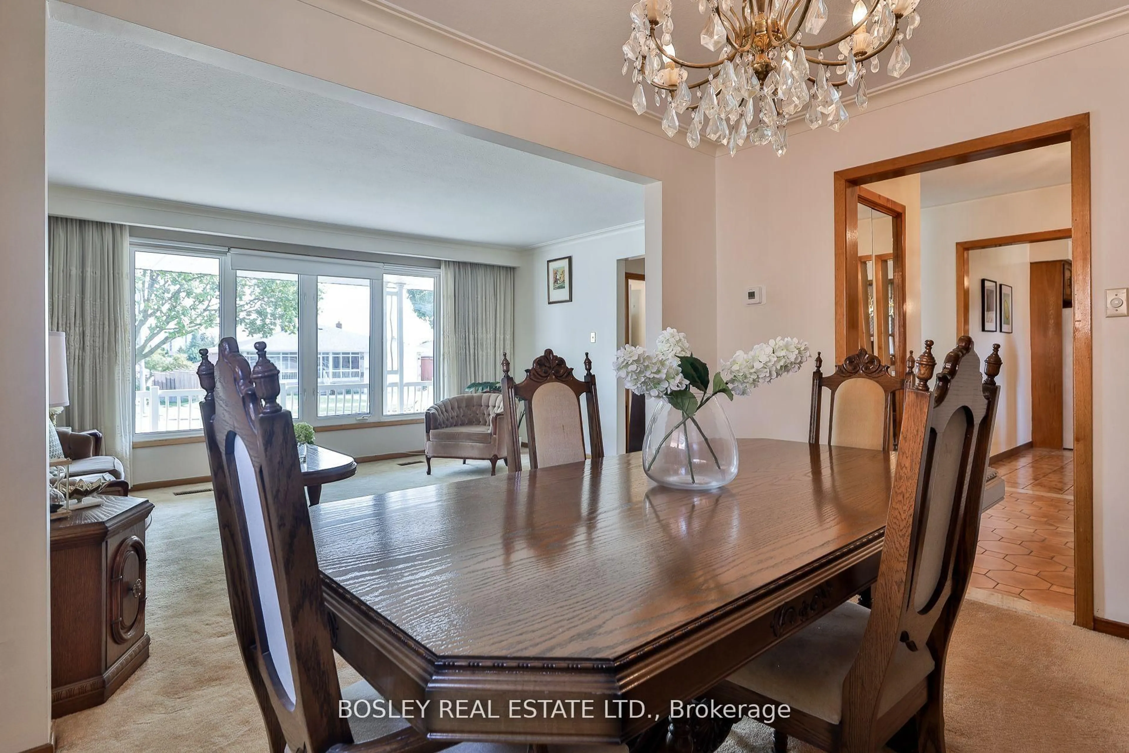 Dining room, unknown for 61 Bartel Dr, Toronto Ontario M3N 1C8