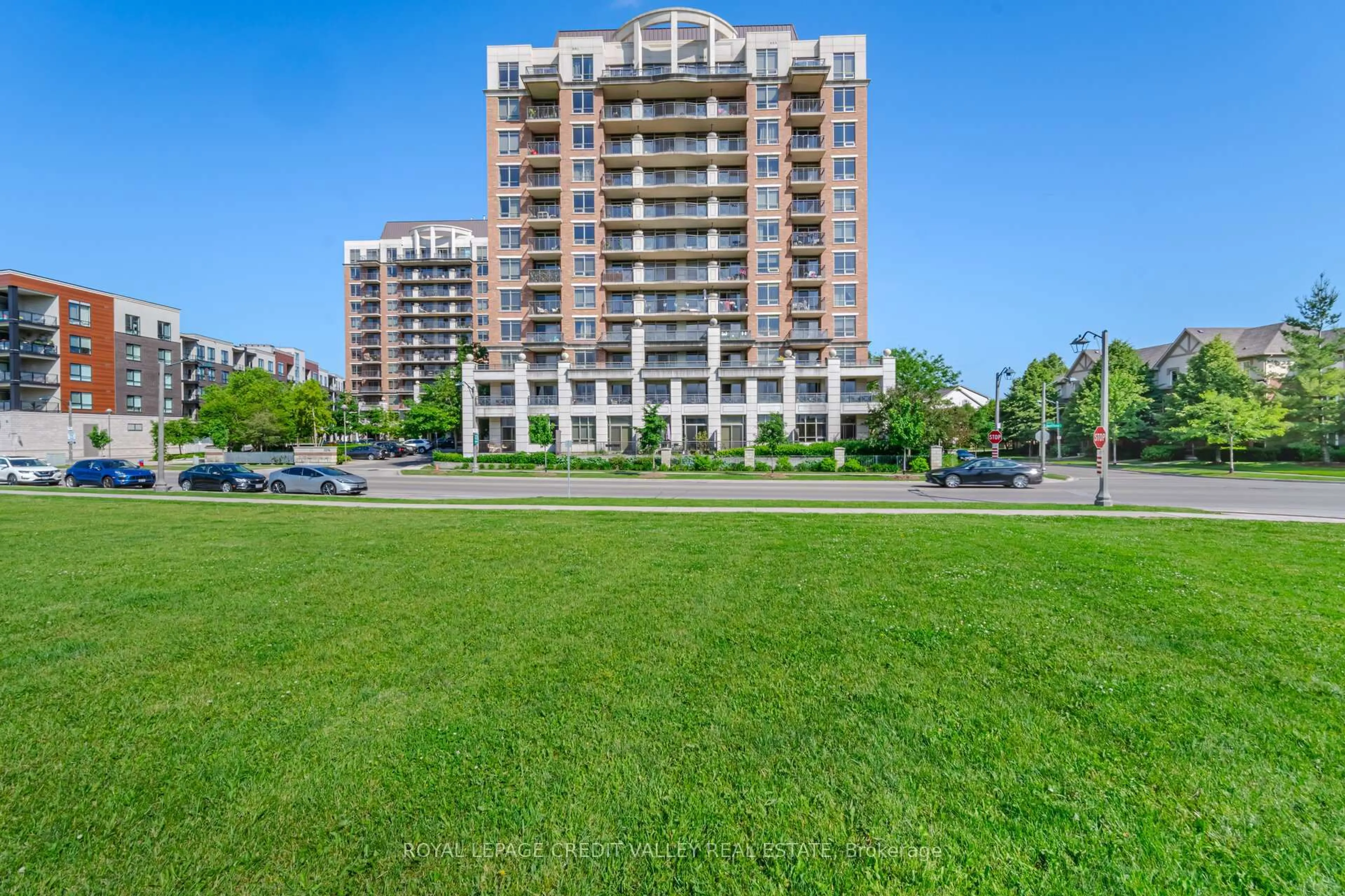 A pic from outside/outdoor area/front of a property/back of a property/a pic from drone, unknown for 2379 Central Park Dr #501, Oakville Ontario L6H 0E3