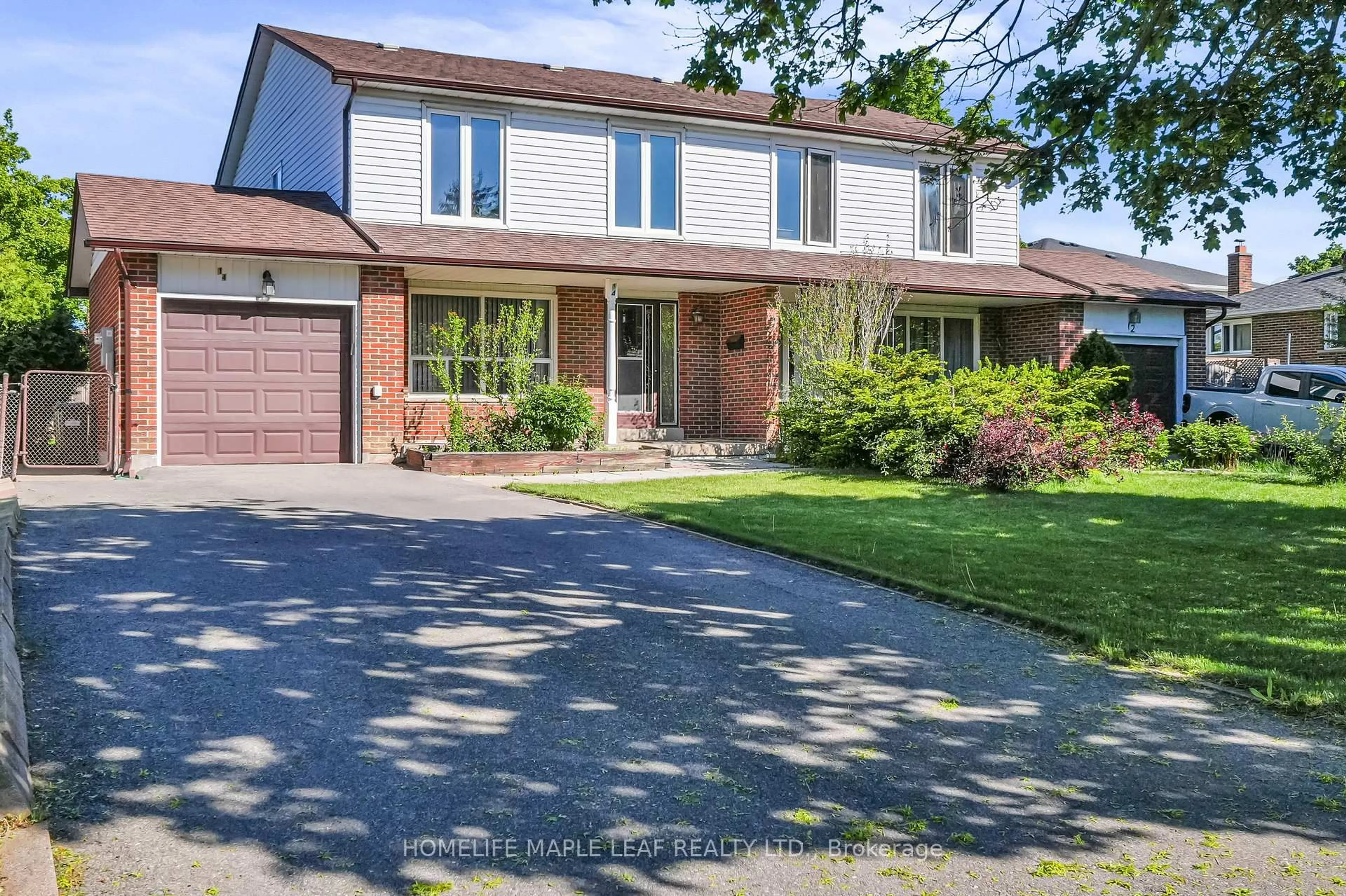 Home with brick exterior material, street for 14 Manitou Cres, Brampton Ontario L6S 2Z8