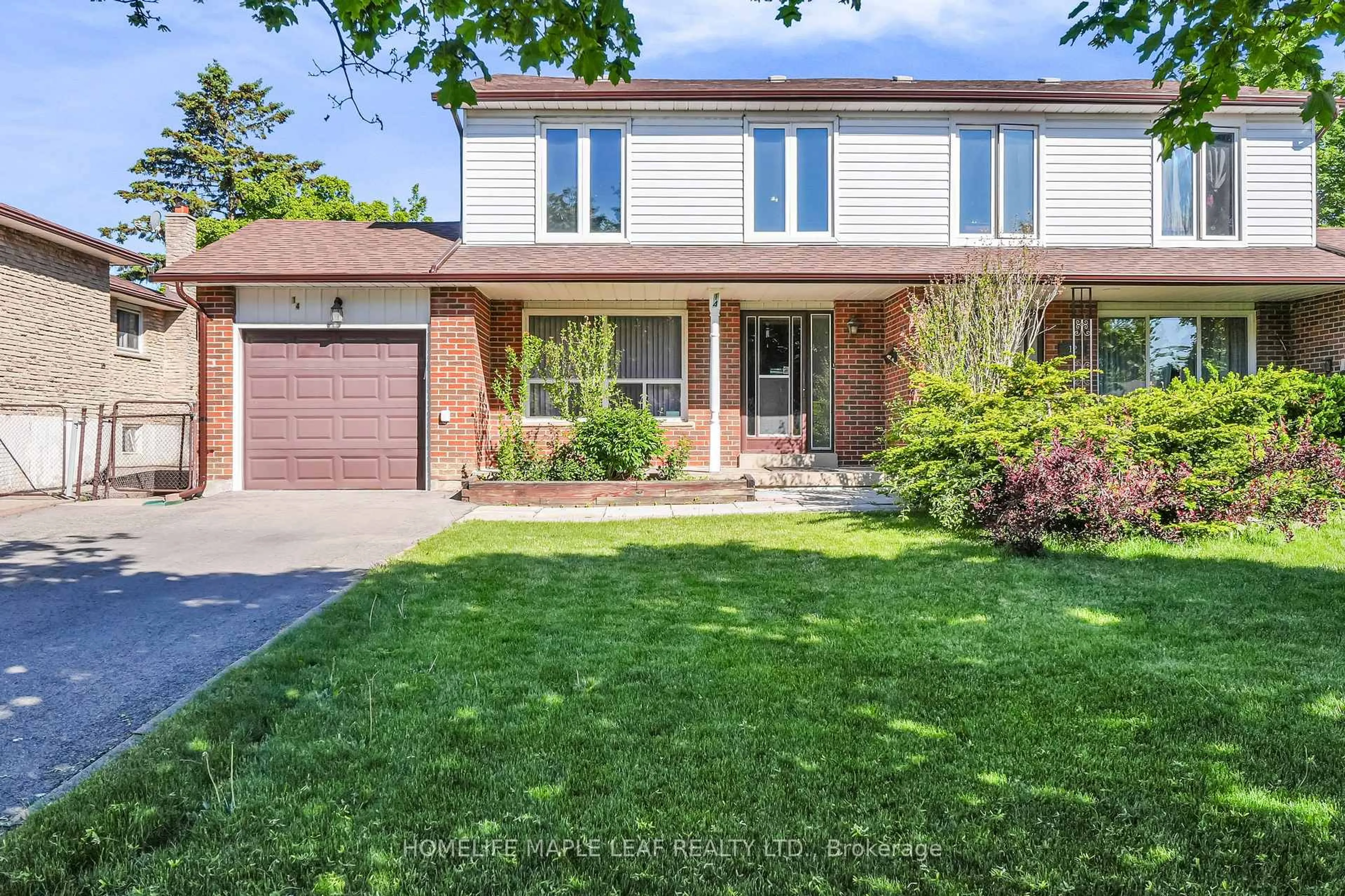 Home with brick exterior material, street for 14 Manitou Cres, Brampton Ontario L6S 2Z8