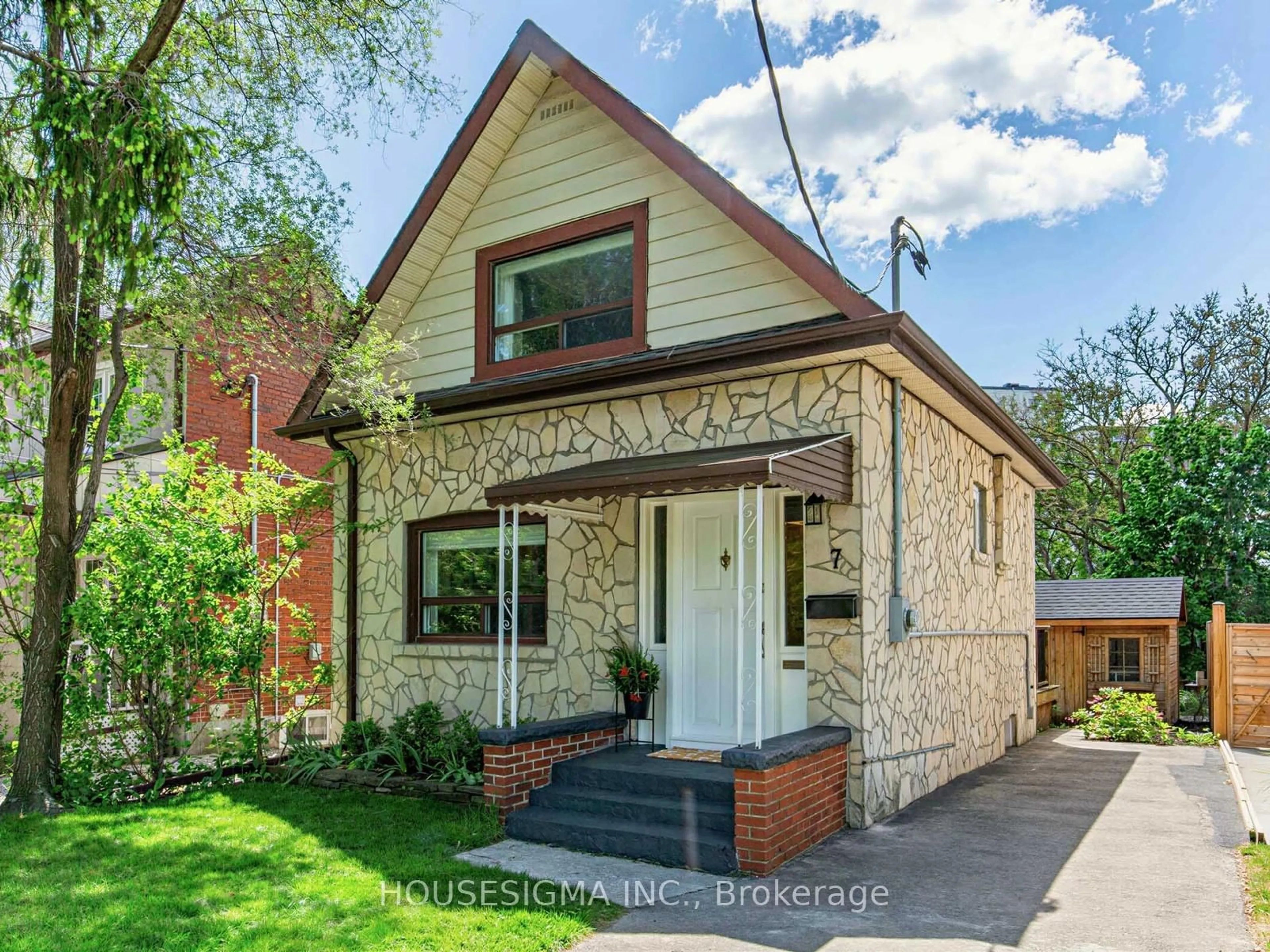 Home with brick exterior material, street for 7 Humber Hill Ave, Toronto Ontario M6S 4R9