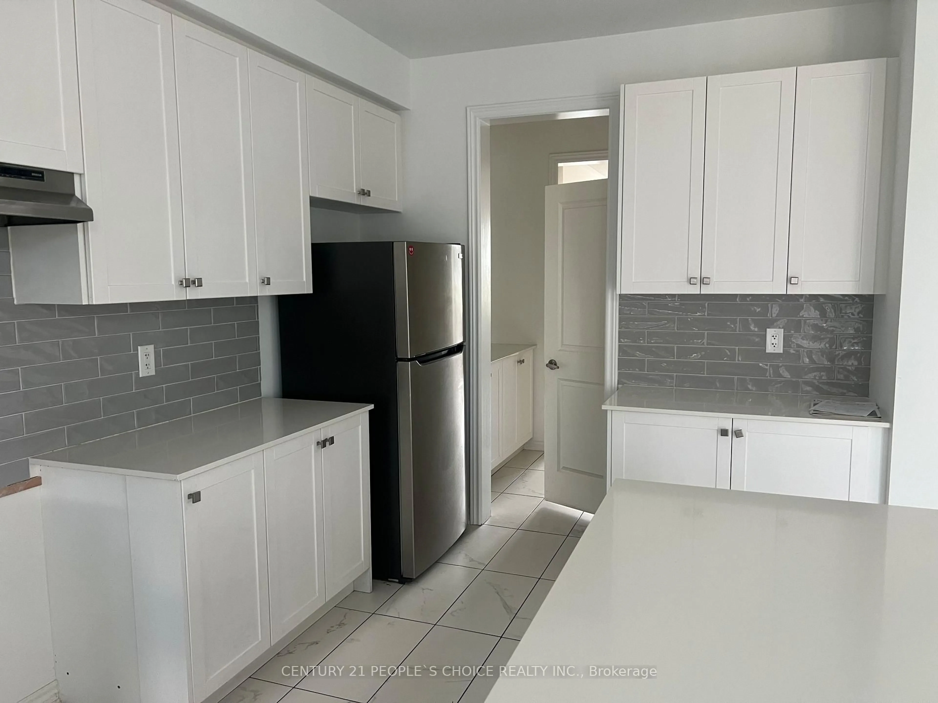 Standard kitchen, ceramic/tile floor for 93 Stewardship Rd, Brampton Ontario L7A 4W6