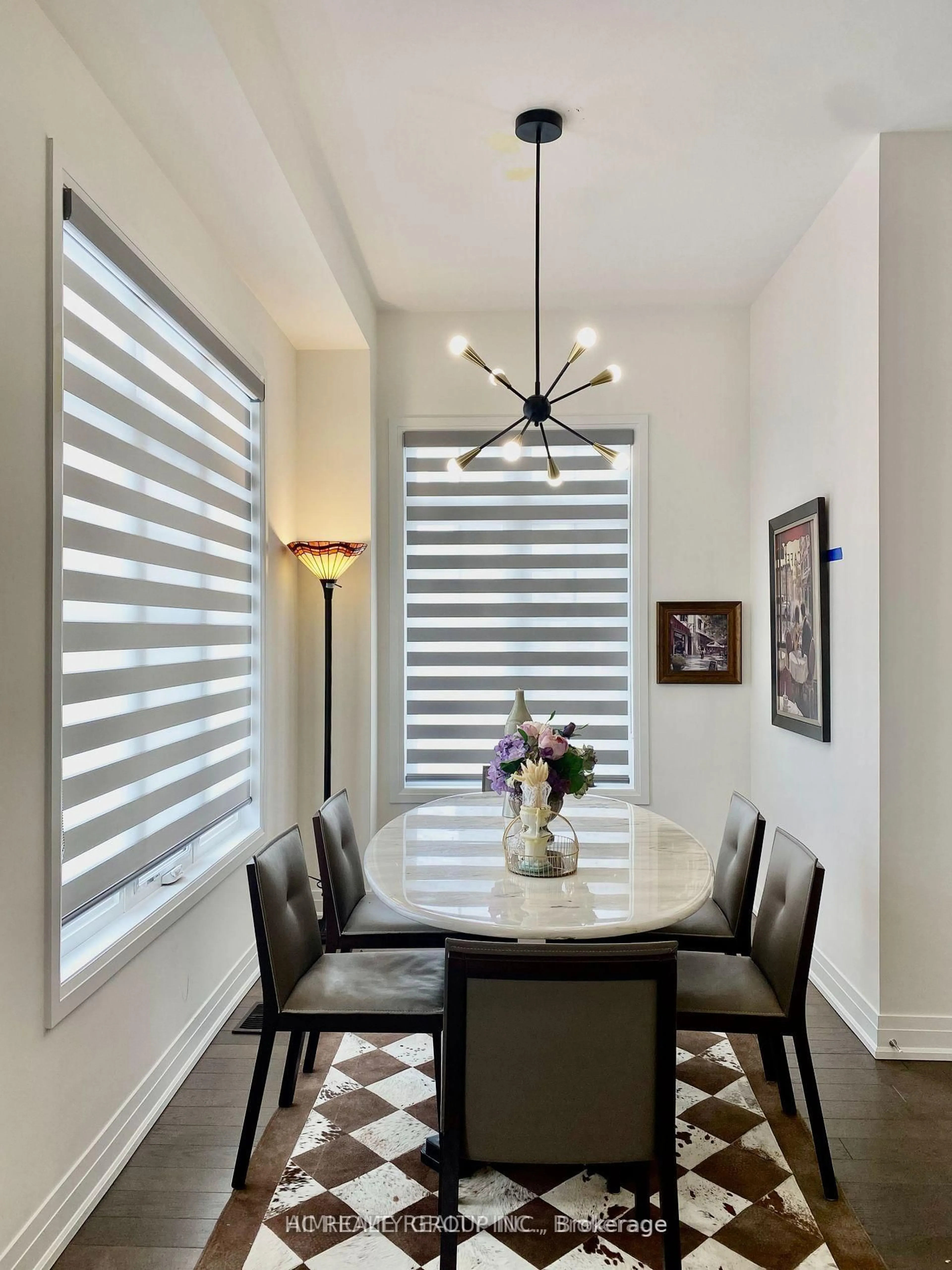 Dining room, unknown for 2130 Royal Gala Circ, Mississauga Ontario L4Y 1Z2