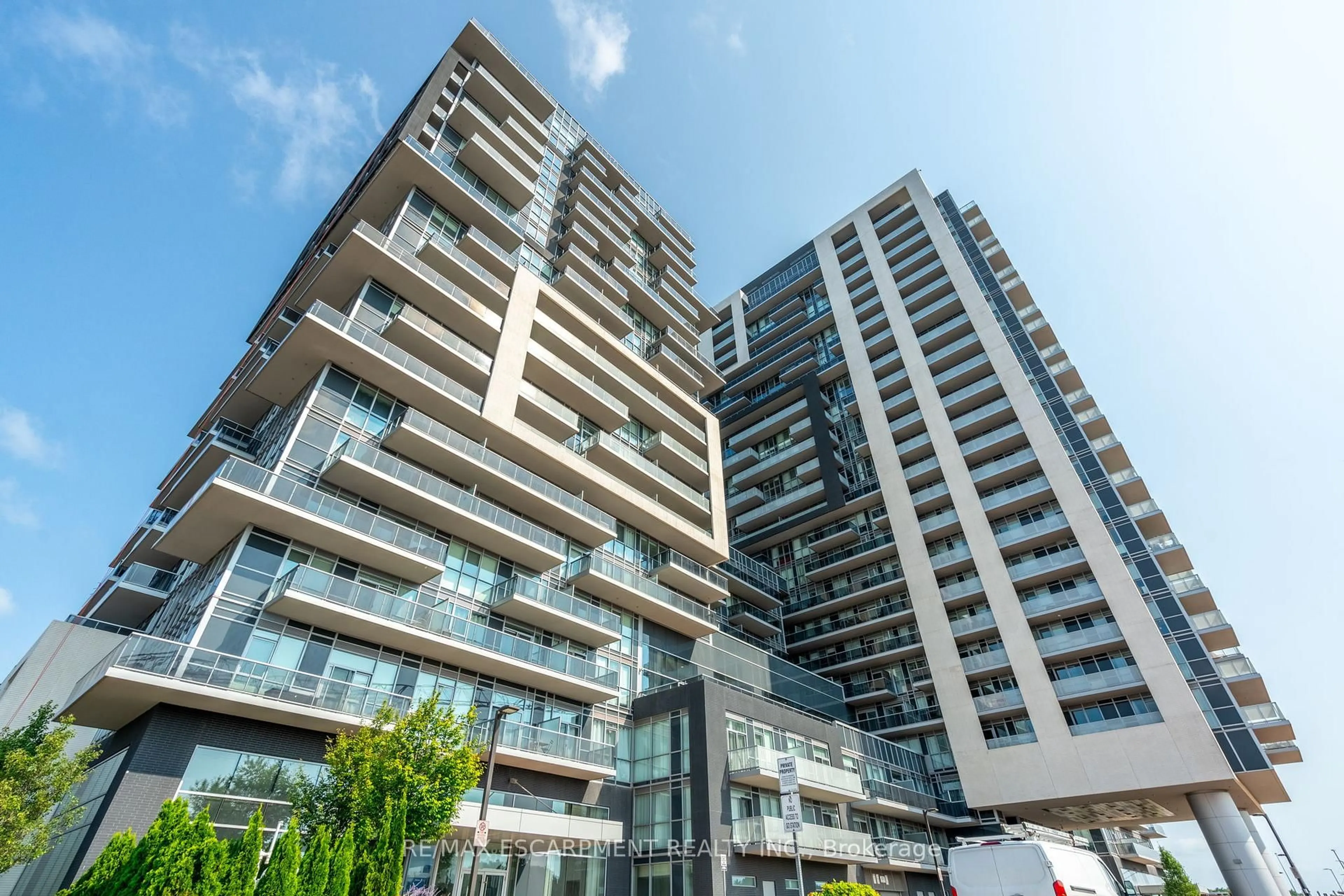 Unknown for 2087 Fairview St #1310, Burlington Ontario L7R 0E5