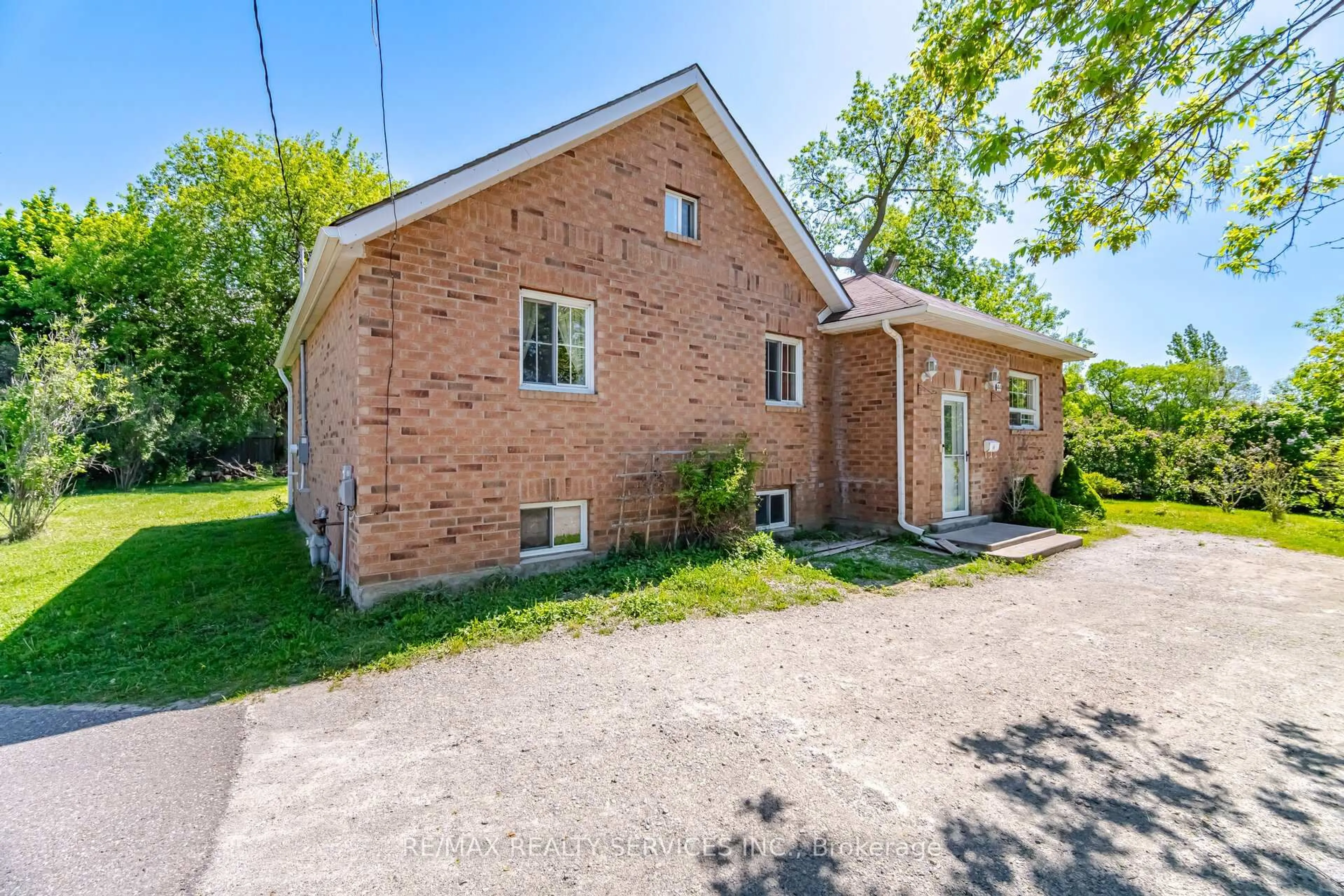 Home with brick exterior material, street for 44 MCLAUGHLIN Rd, Brampton Ontario L6Y 2C7