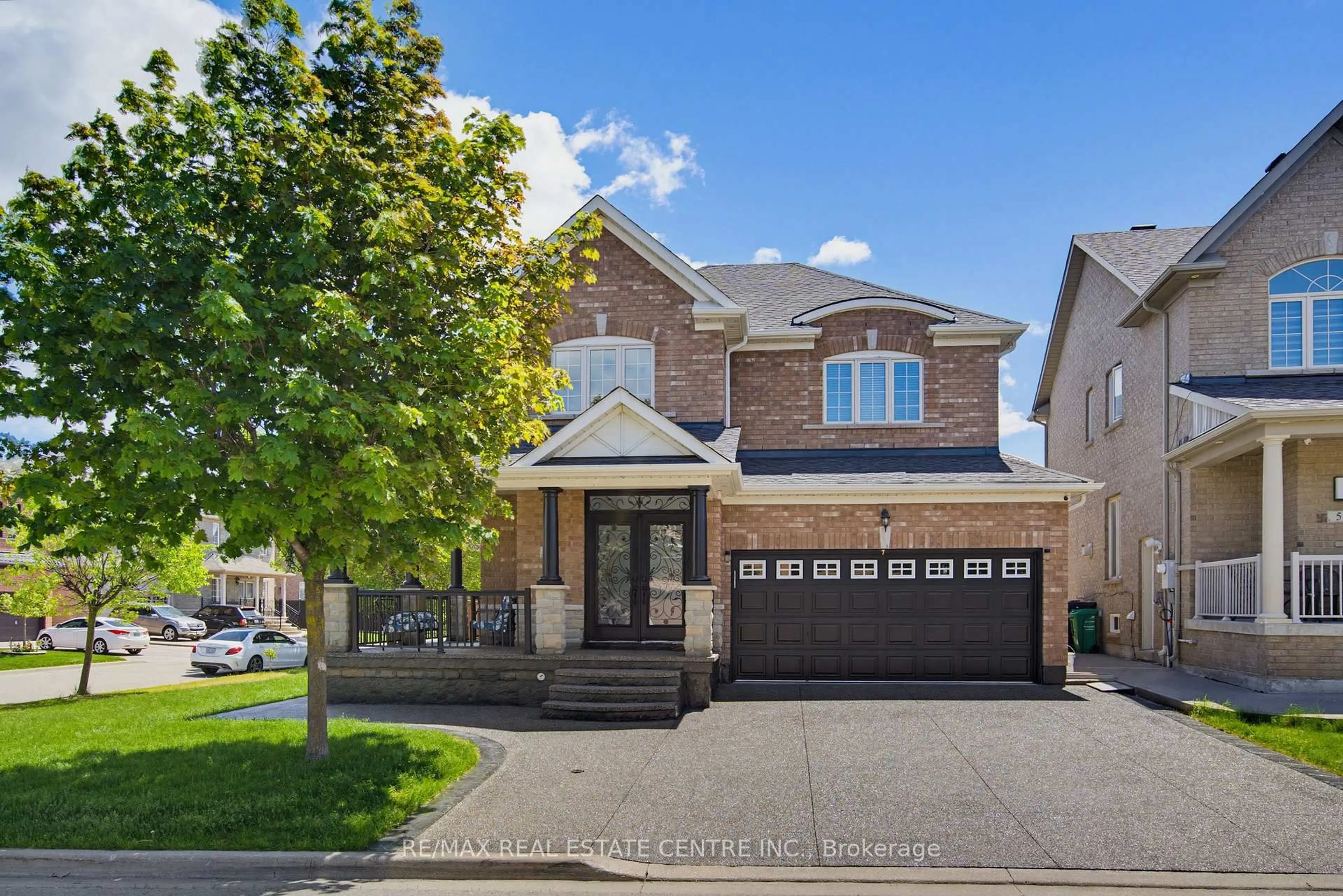 Home with brick exterior material, street for 7 Resserville St, Brampton Ontario L6R 0N5