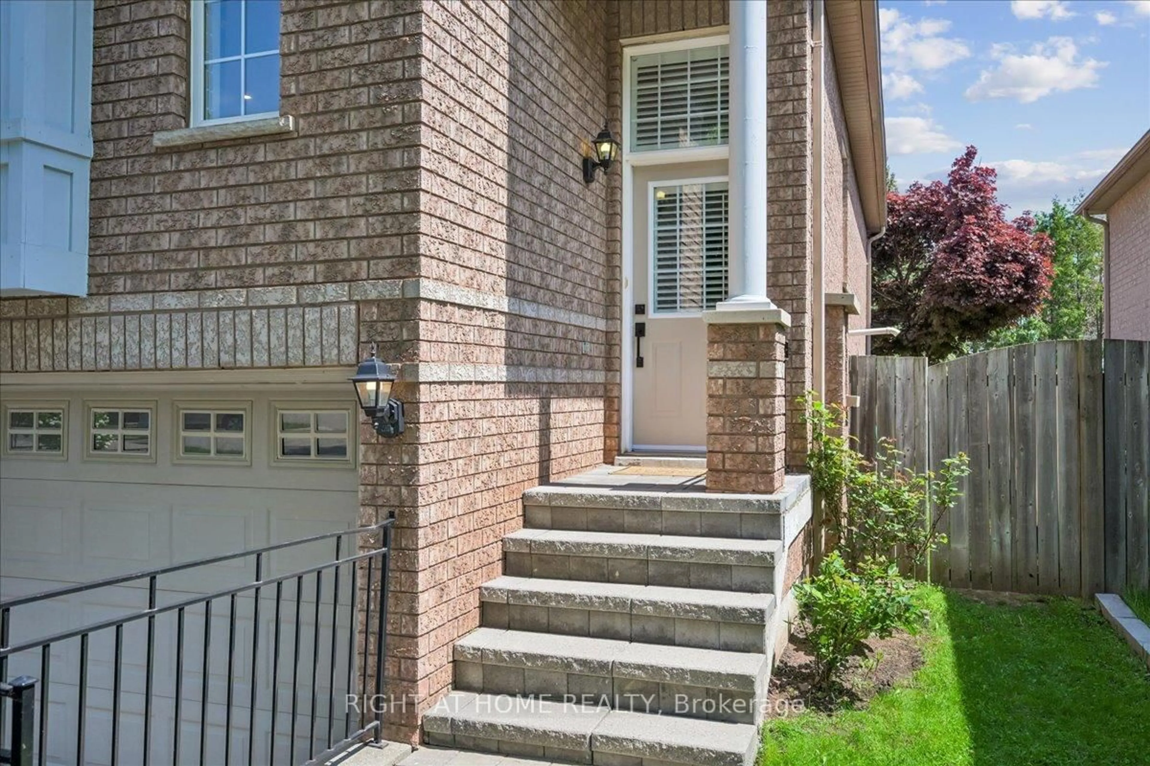 Home with brick exterior material, street for 2225 Hummingbird Way, Oakville Ontario L6M 3Z6