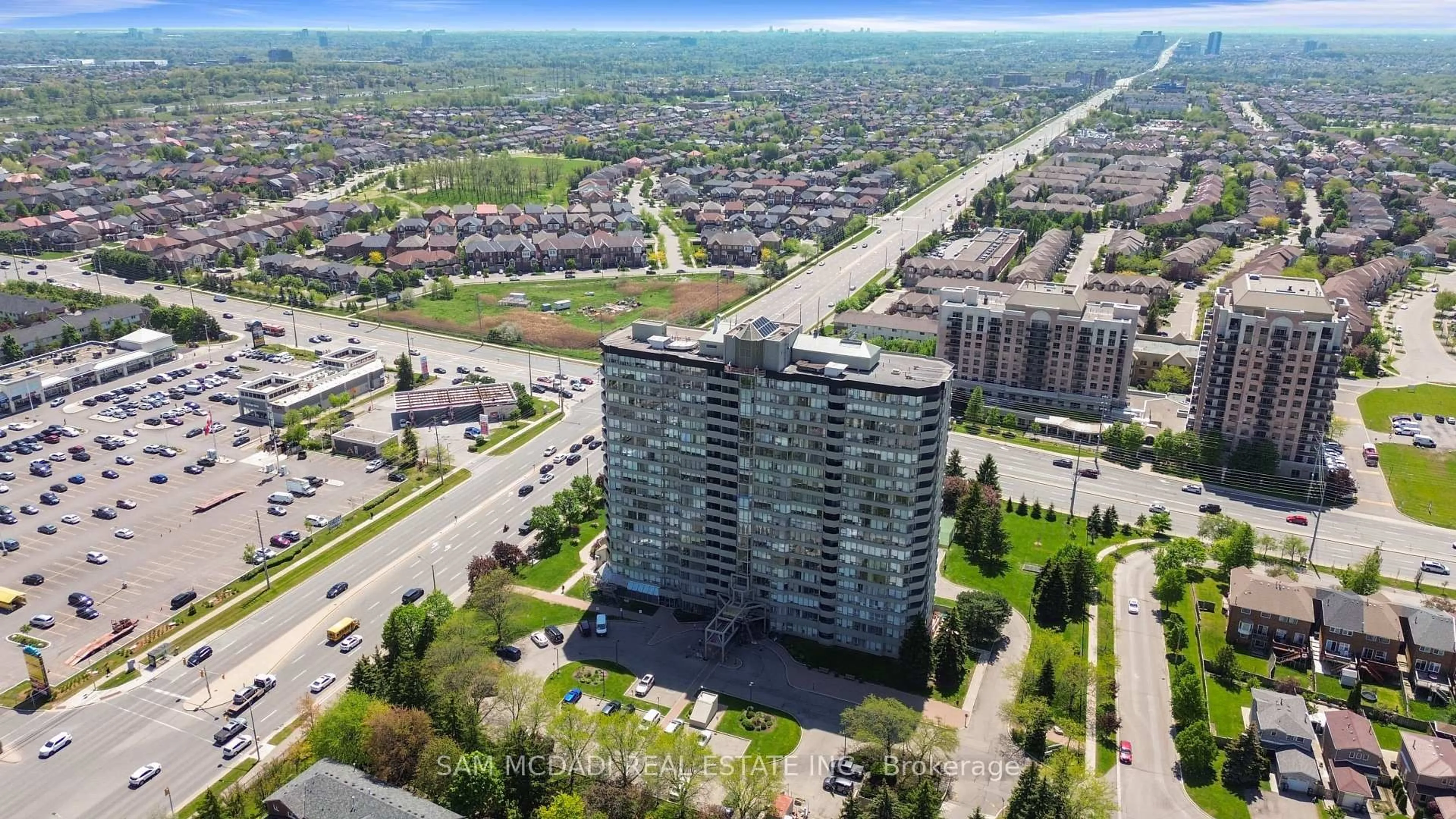 A pic from outside/outdoor area/front of a property/back of a property/a pic from drone, city buildings view from balcony for 700 Constellation Dr #1109, Mississauga Ontario L5R 3G8