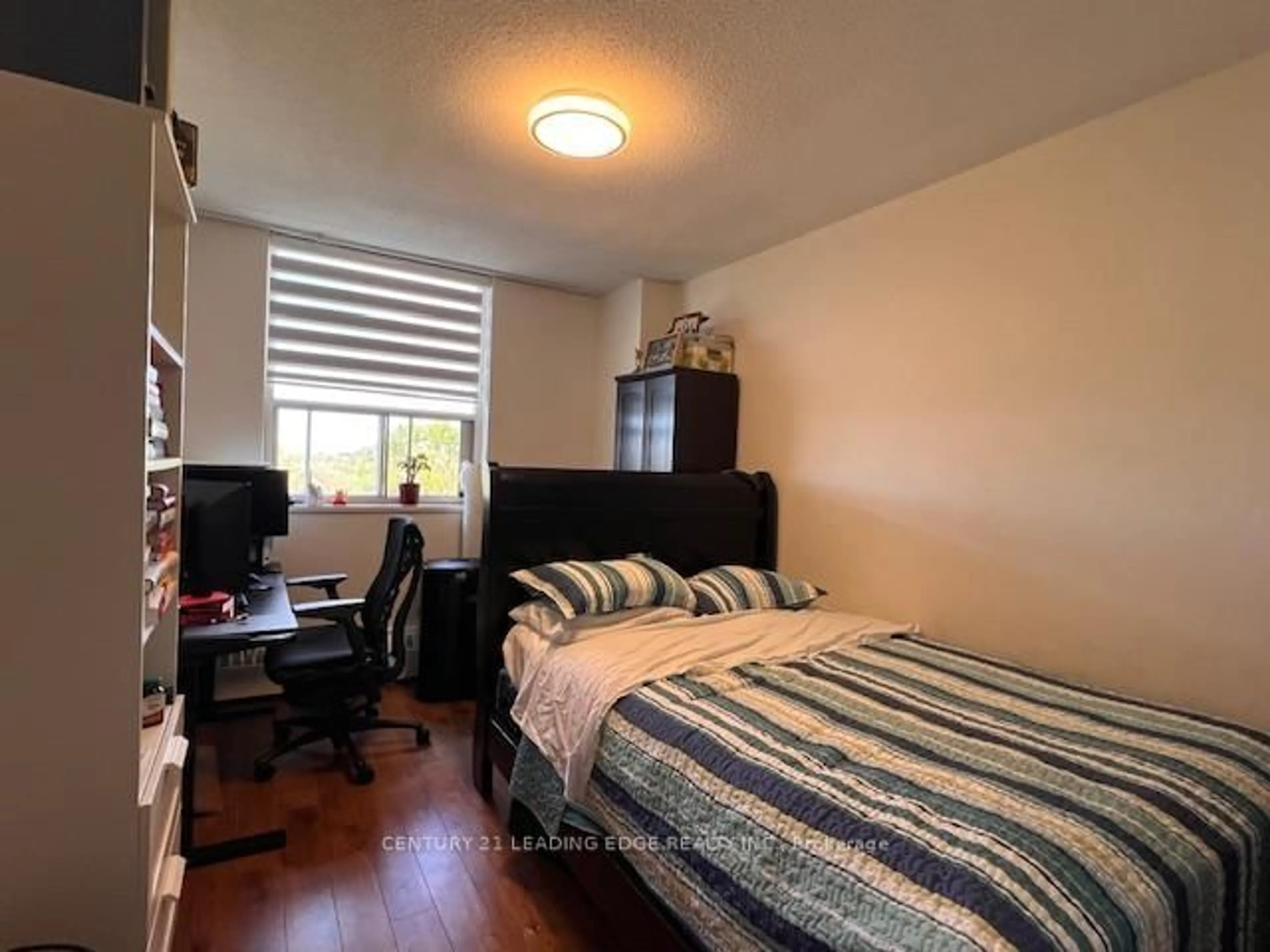 A pic of a room for 80 Grandravine Dr #911, Toronto Ontario M3J 1B2