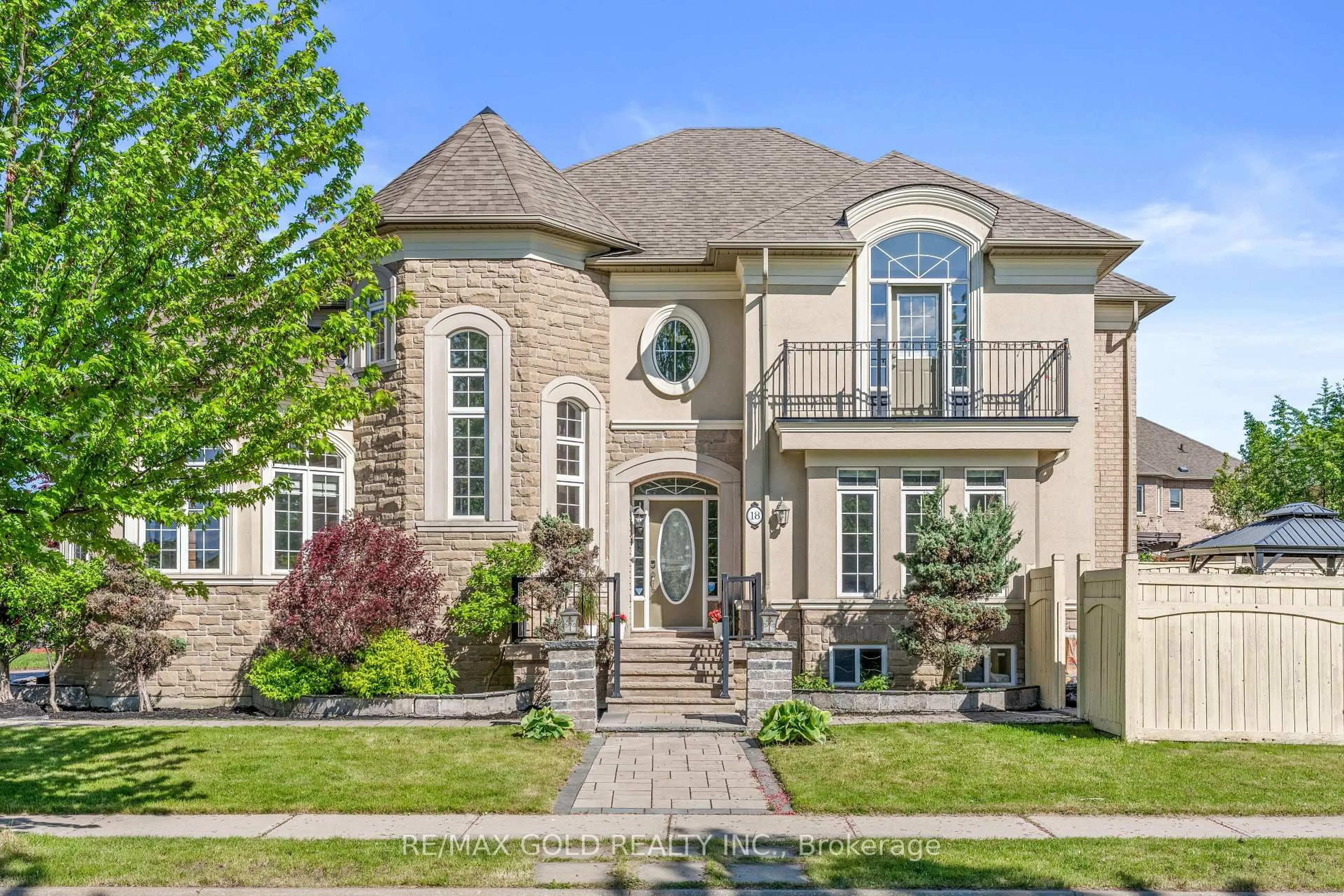 Home with brick exterior material, street for 18 Hampton Springs Dr, Brampton Ontario L6P 2W4