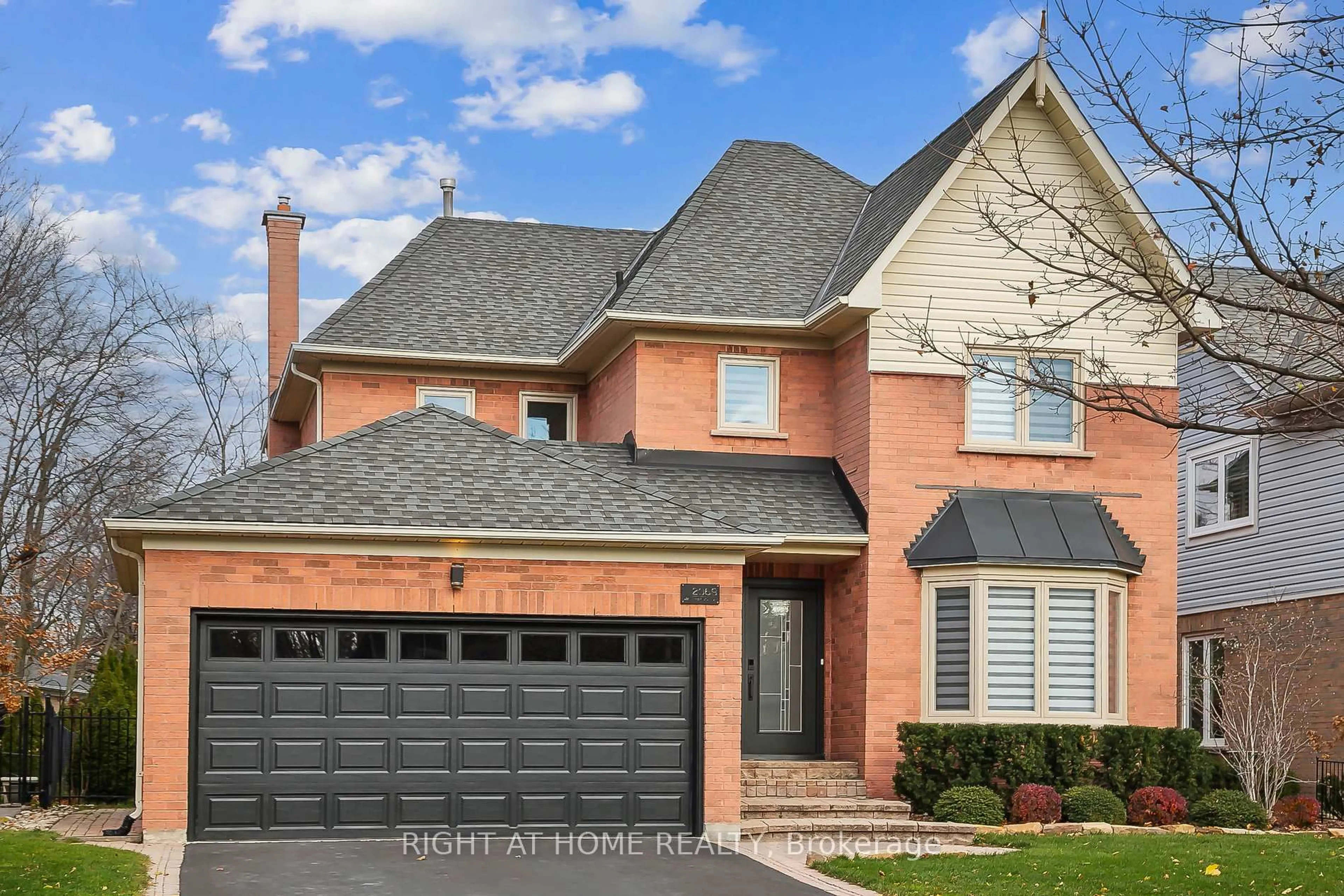Home with brick exterior material, street for 2069 Waterbridge Dr, Burlington Ontario L7M 3W2