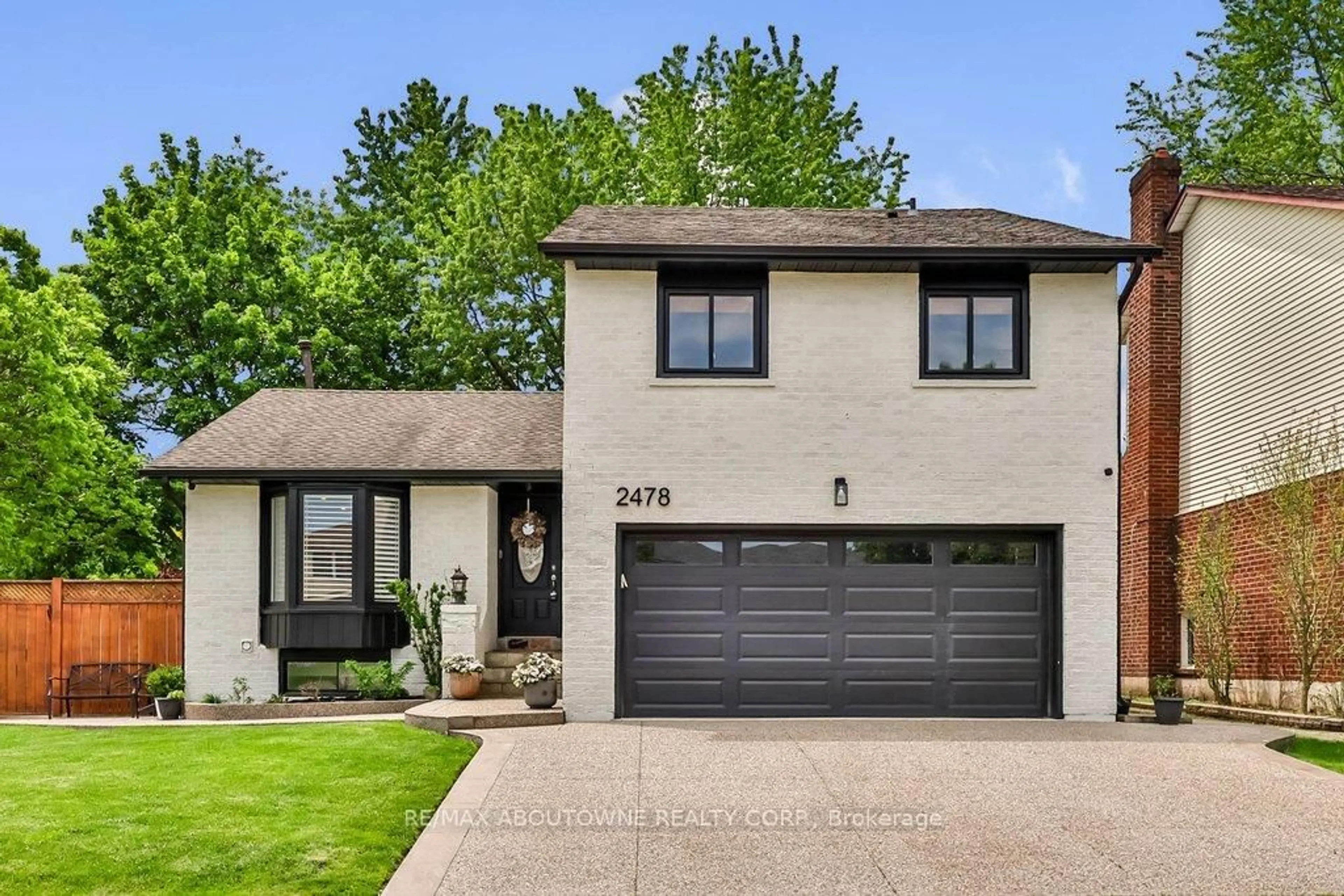 Unknown for 2478 Cavendish Dr, Burlington Ontario L7P 3T9