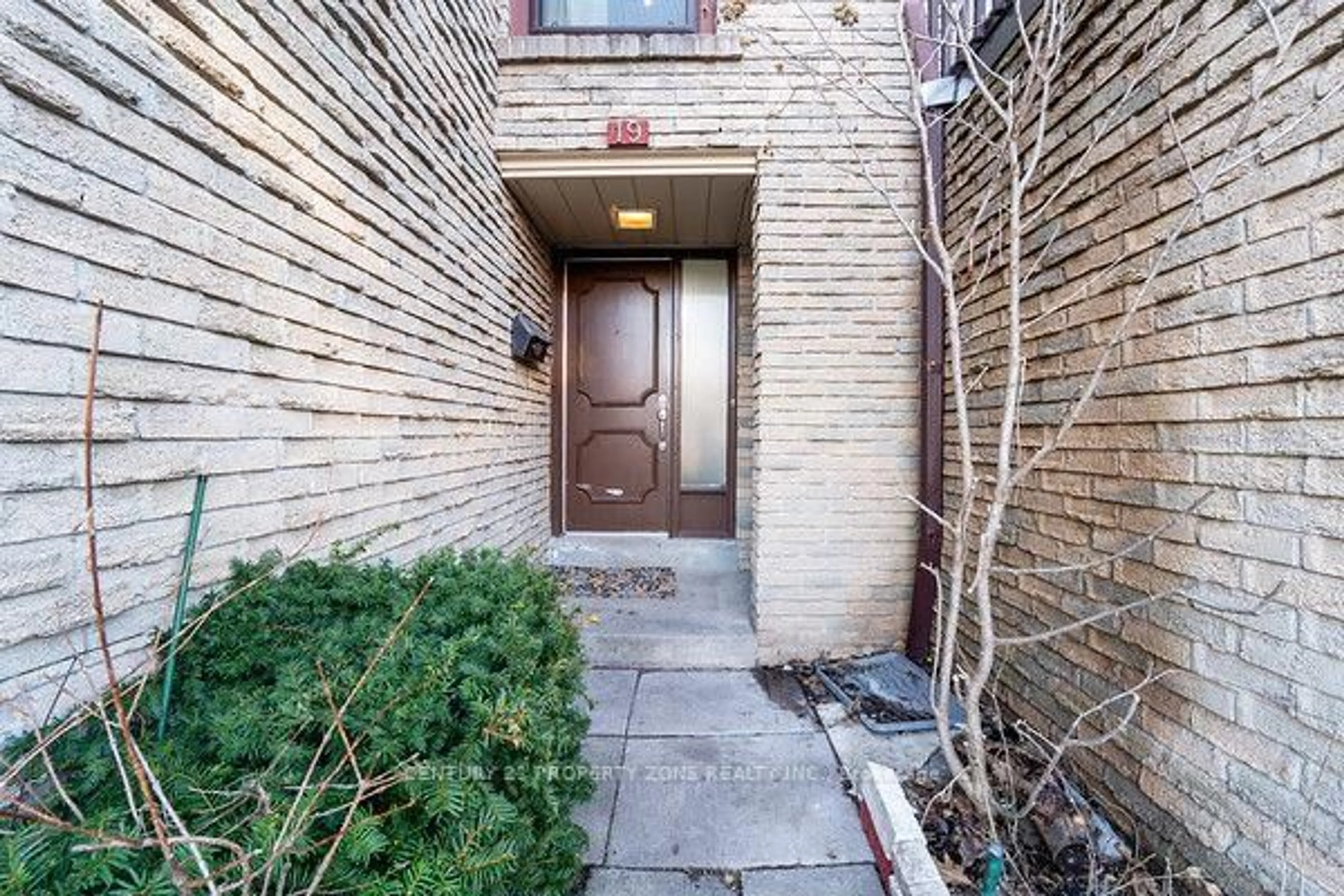Unknown for 6860 Glen Erin Dr #19, Mississauga Ontario L5N 2E1