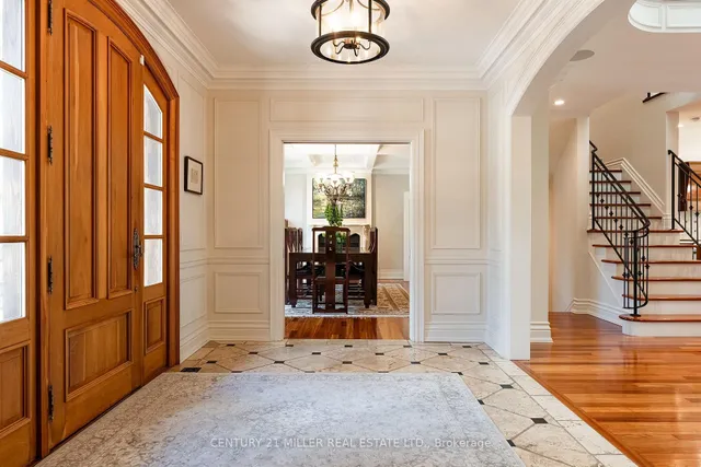 2096 Lakeshore Rd, Oakville 5