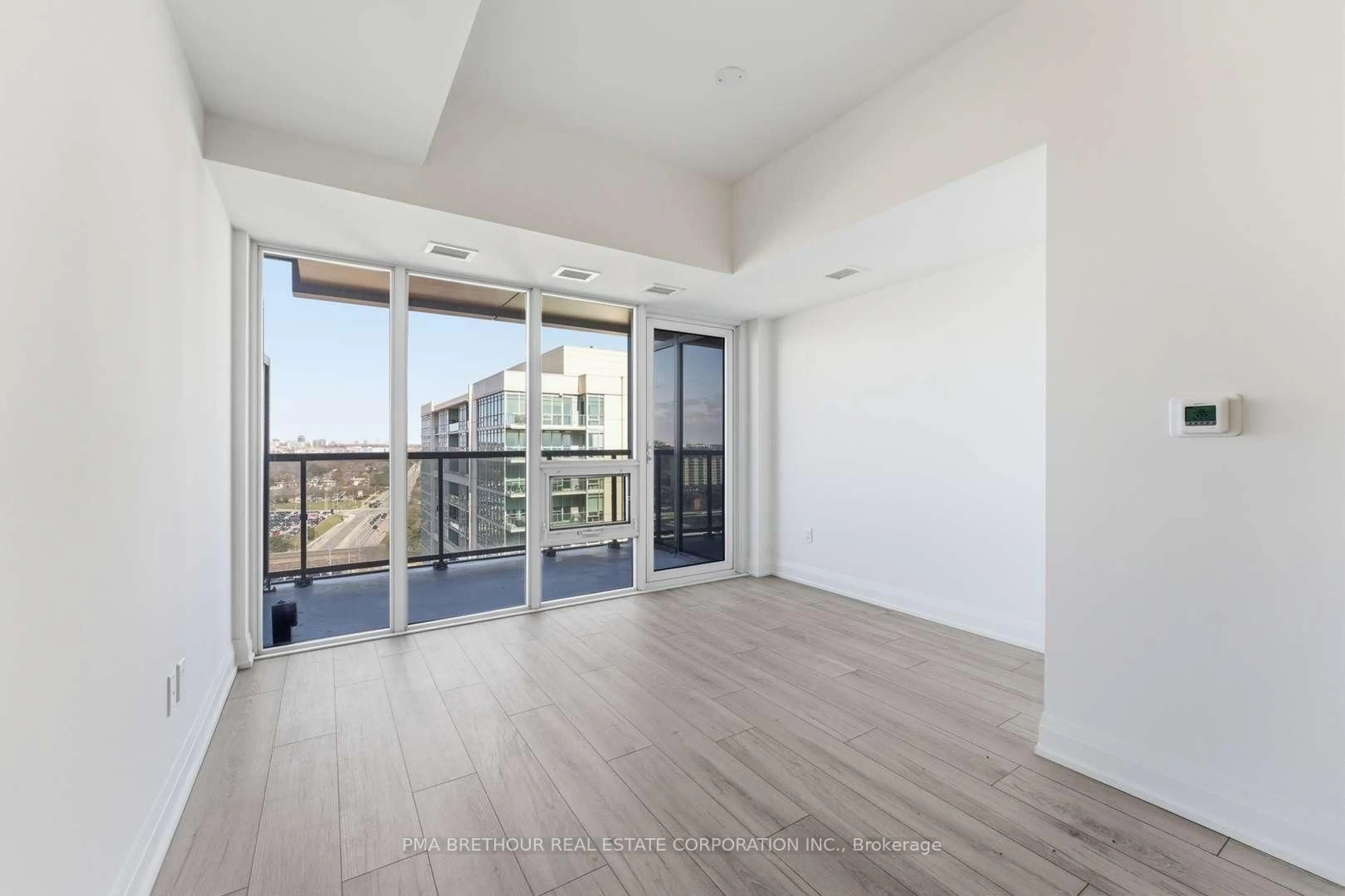 A pic of a room for 1035 Southdown Rd #1812, Mississauga Ontario L5J 0A2