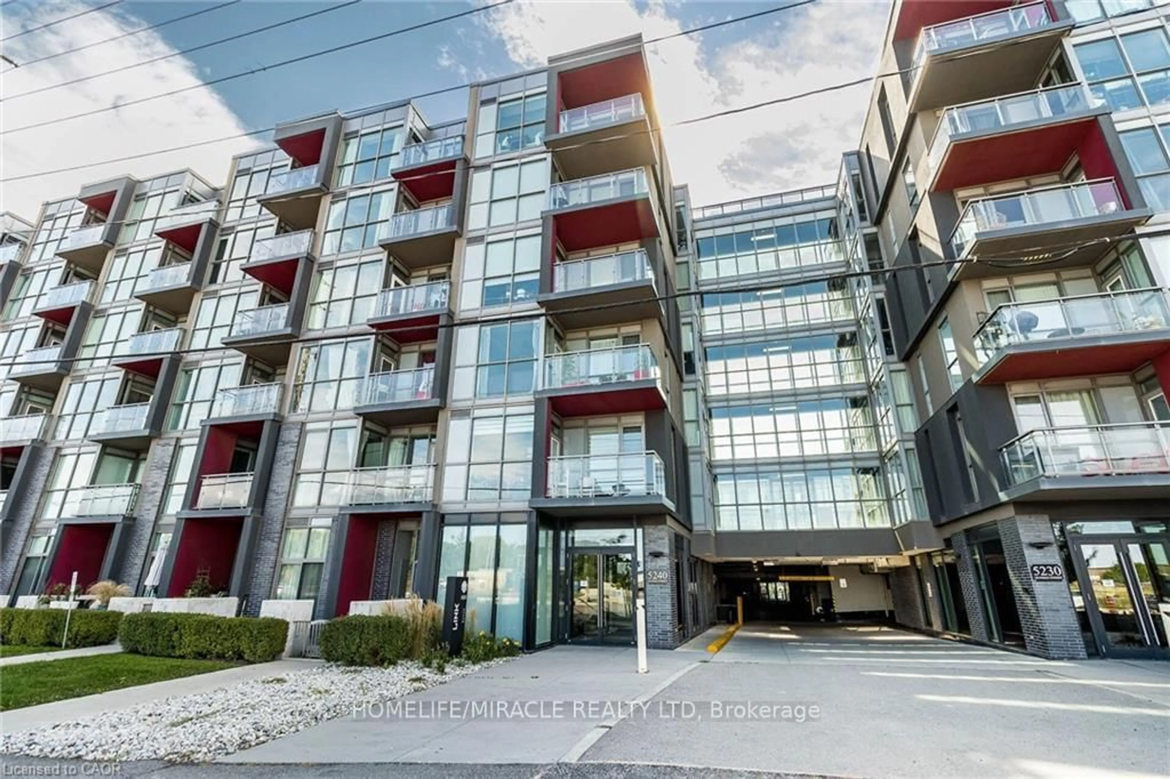 Unknown for 5240 Dundas St #B414, Burlington Ontario L7L 0J6