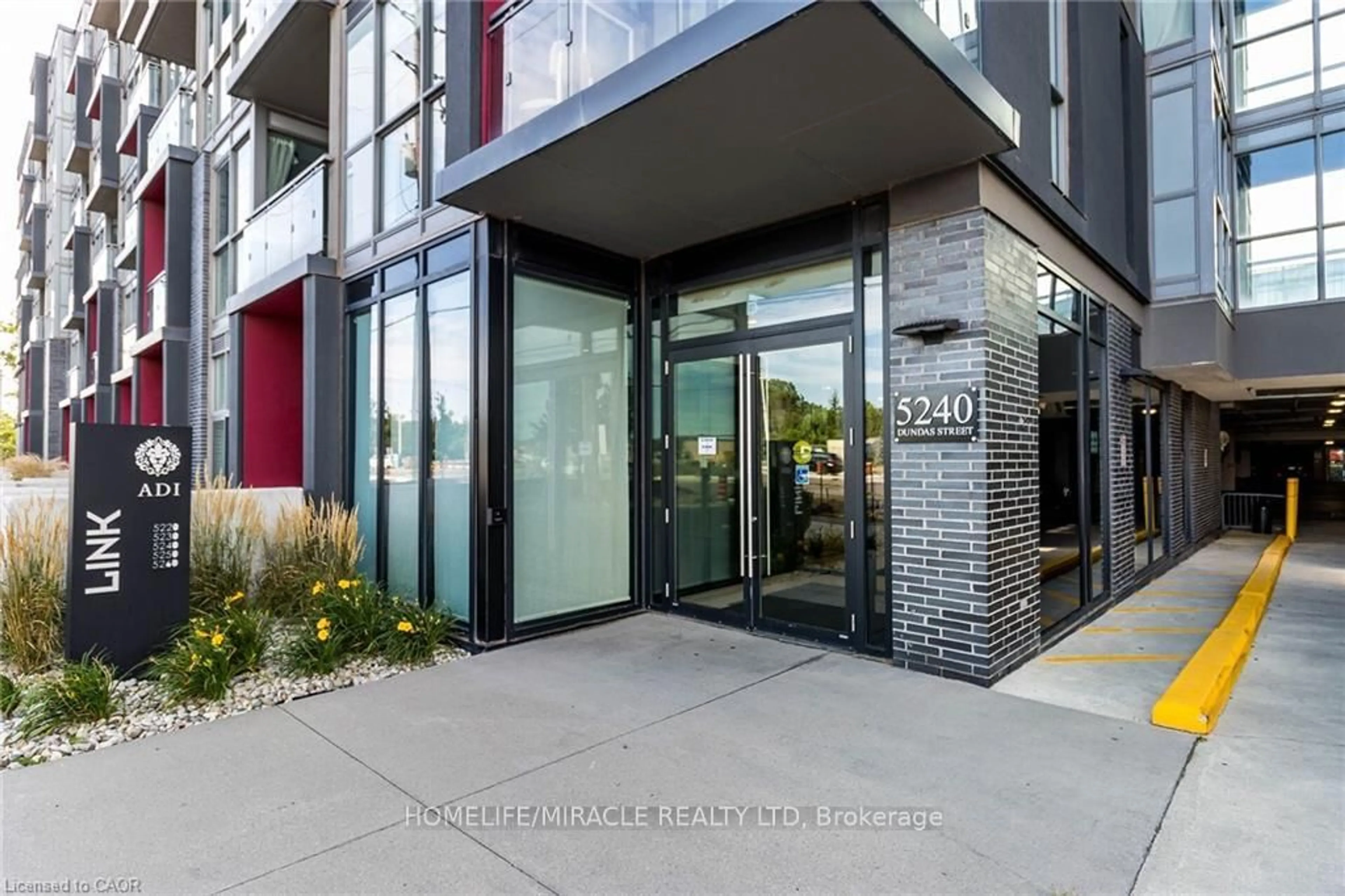 Unknown for 5240 Dundas St #B414, Burlington Ontario L7L 0J6