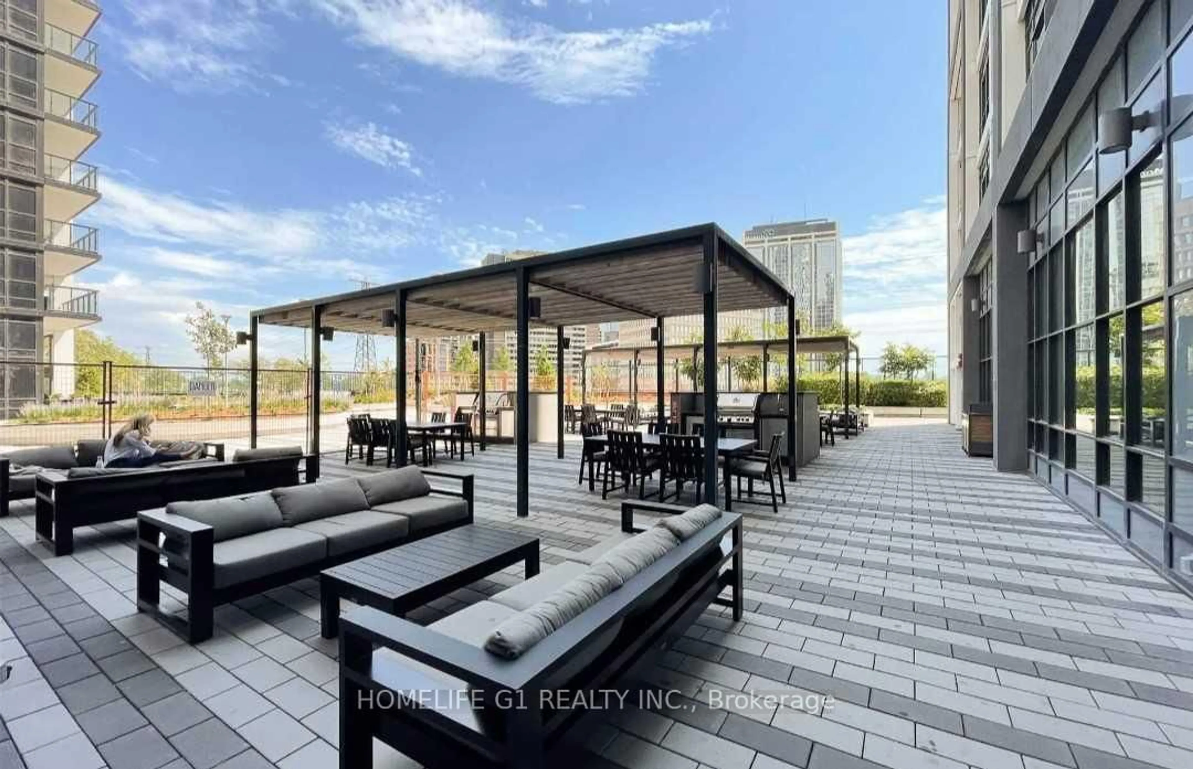 Patio, building for 7 Mabelle Ave #1606, Toronto Ontario M9A 0C9