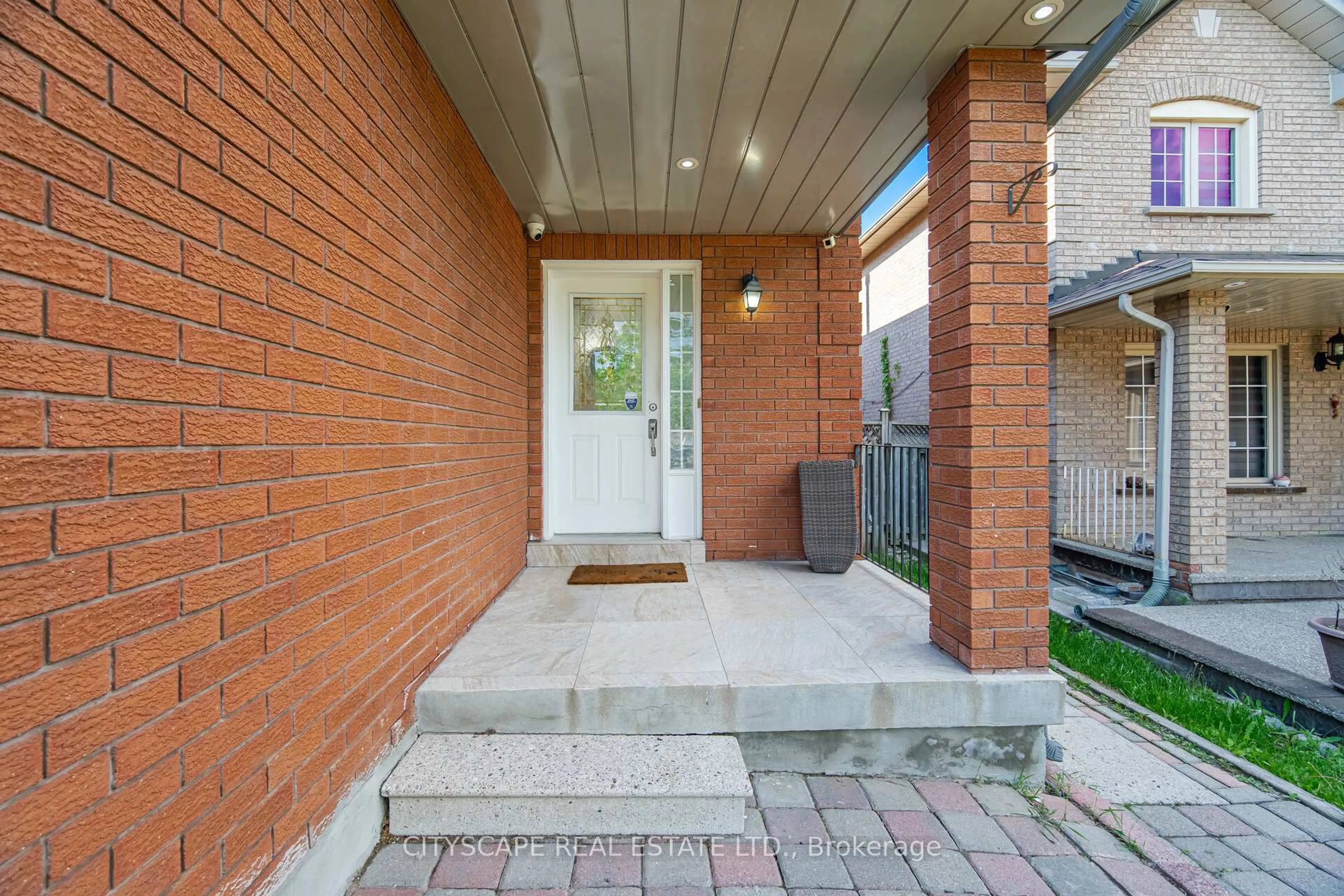 Unknown for 66 Castle Hill Rd, Brampton Ontario L6X 4E1