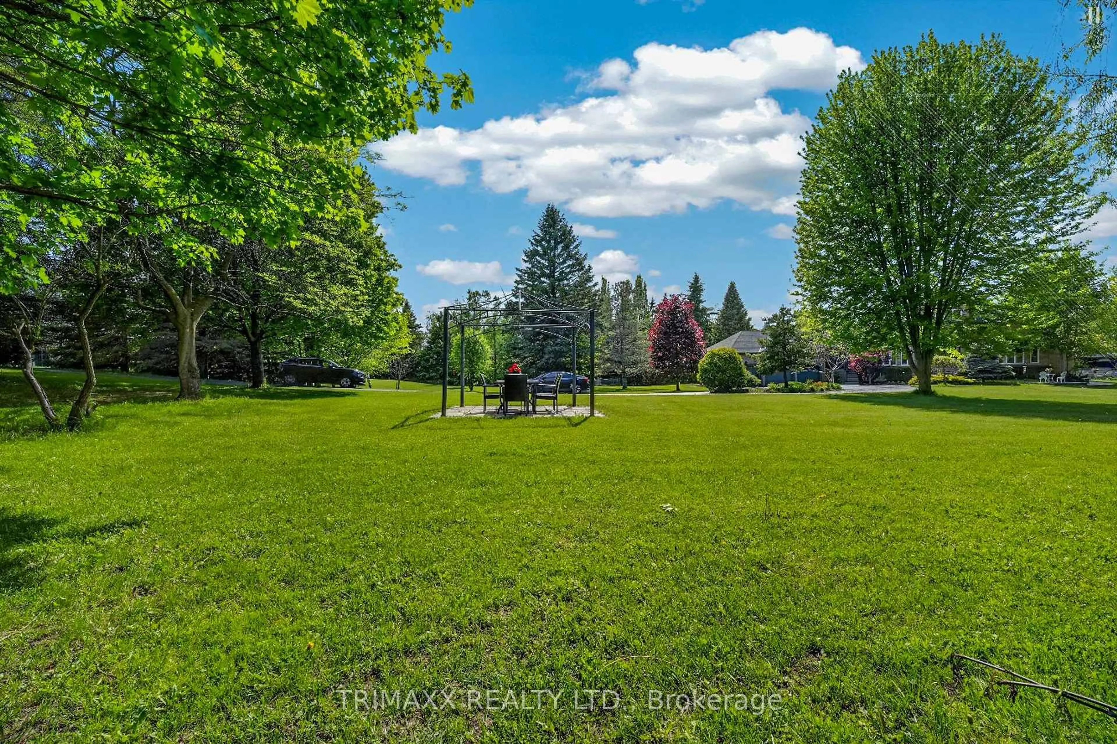 A pic from outside/outdoor area/front of a property/back of a property/a pic from drone, forest/trees view for 18 Walton Dr, Caledon Ontario L7E 0A1
