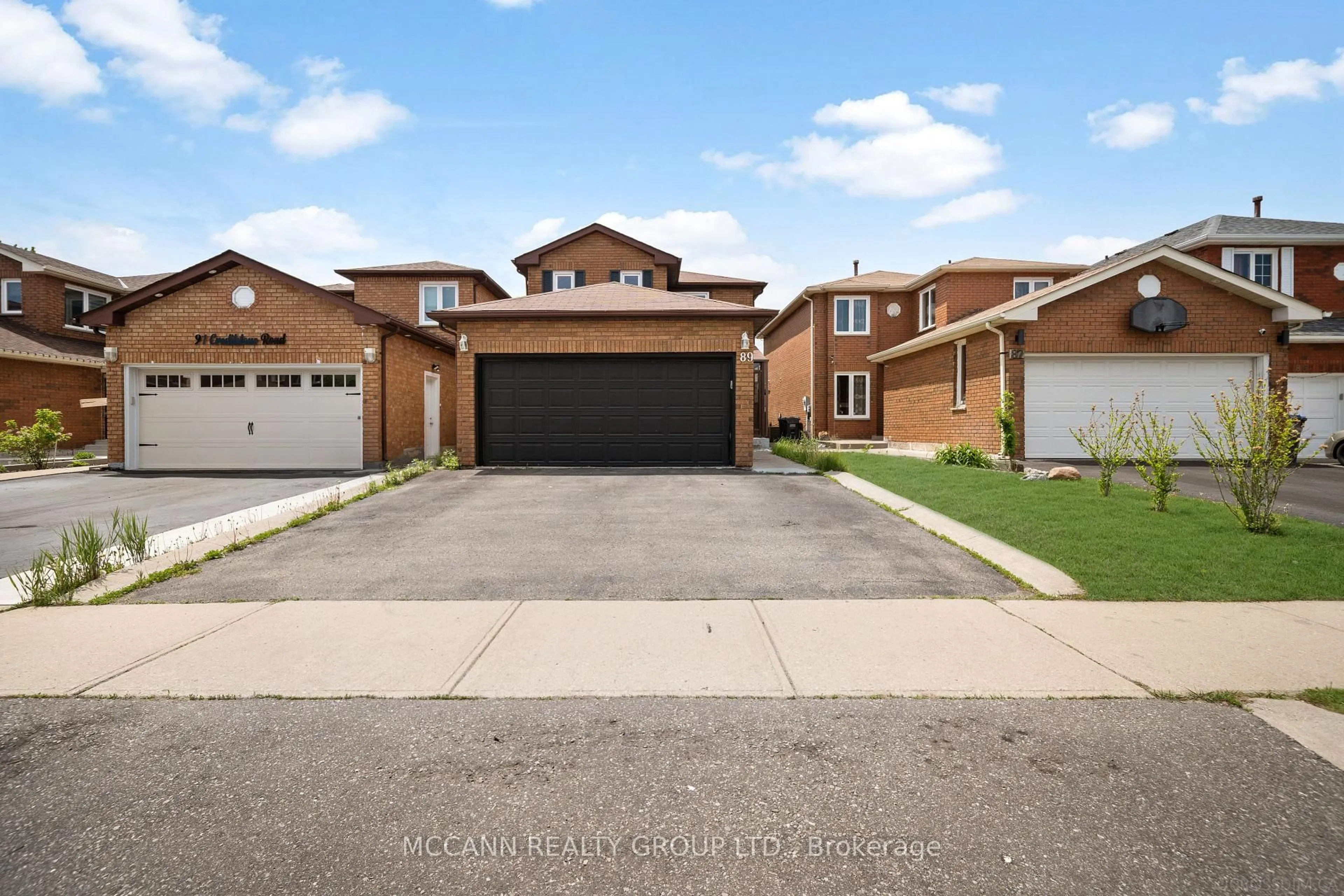 Home with brick exterior material, street for 89 Creditstone Rd, Brampton Ontario L6Y 4E9