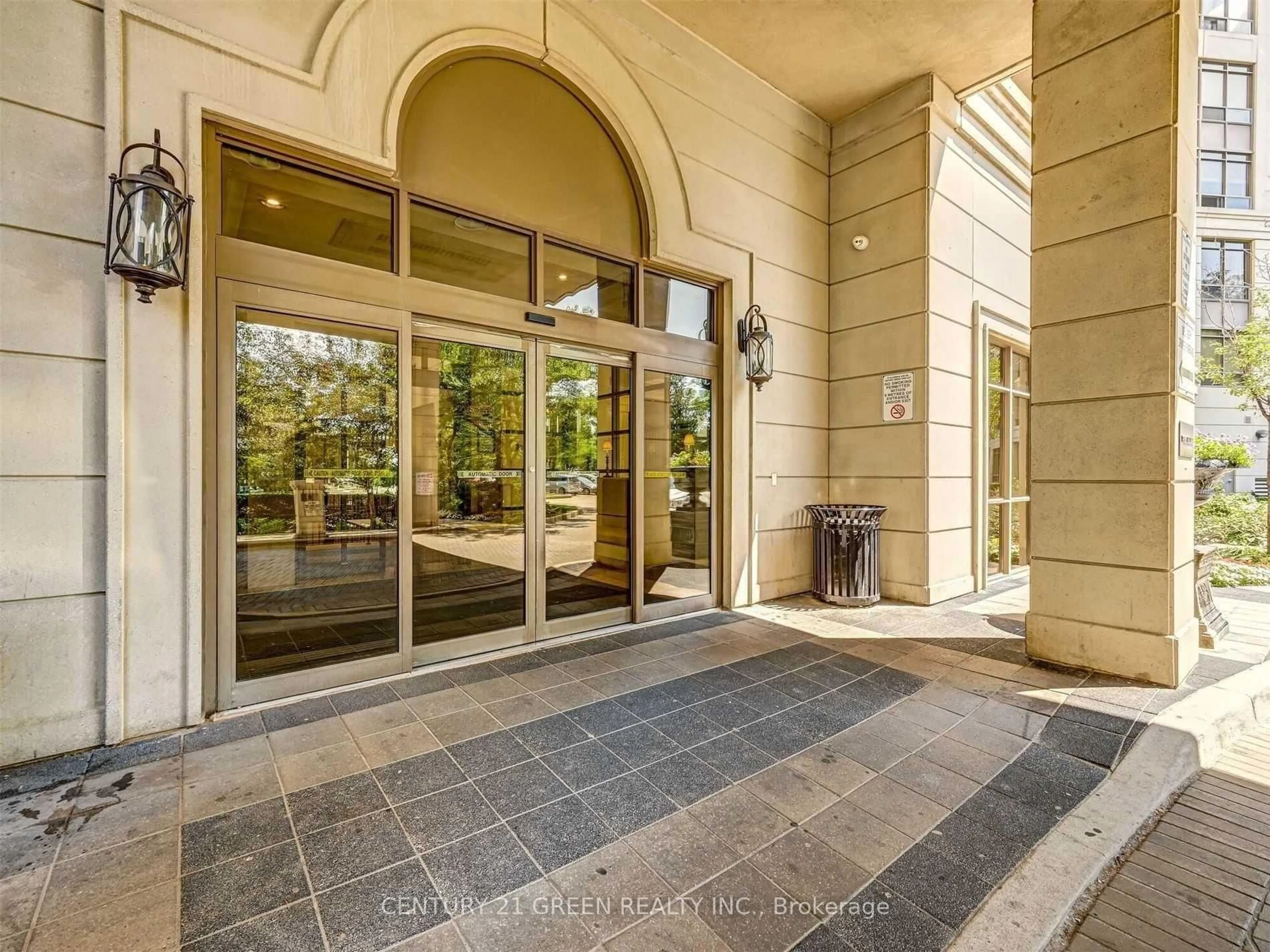 Indoor foyer for 710 Humberwood Blvd #Ph1, Toronto Ontario M9W 7J5