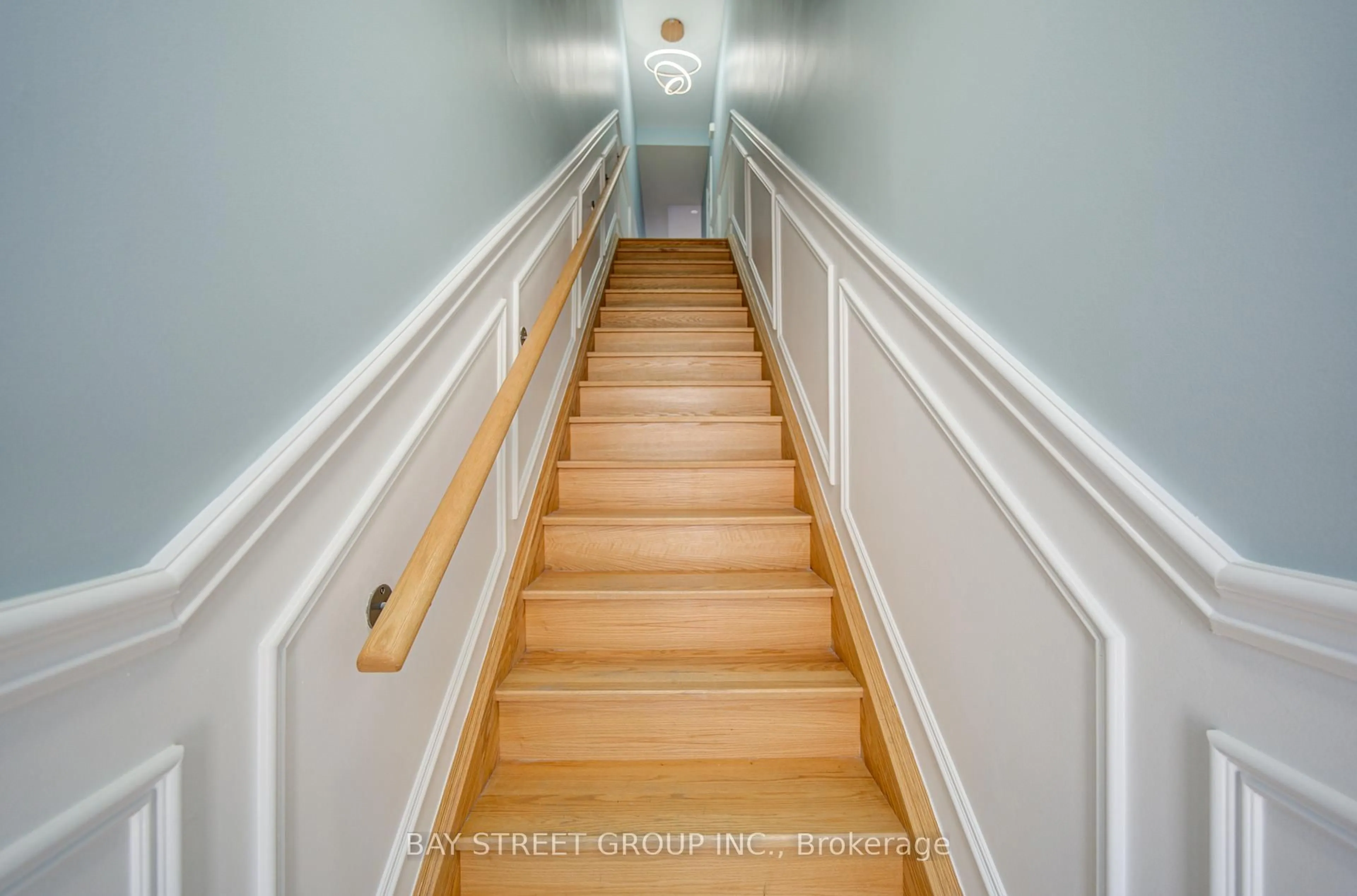 Stairs for 626 Rexdale Blvd #3, Toronto Ontario M9W 0G1