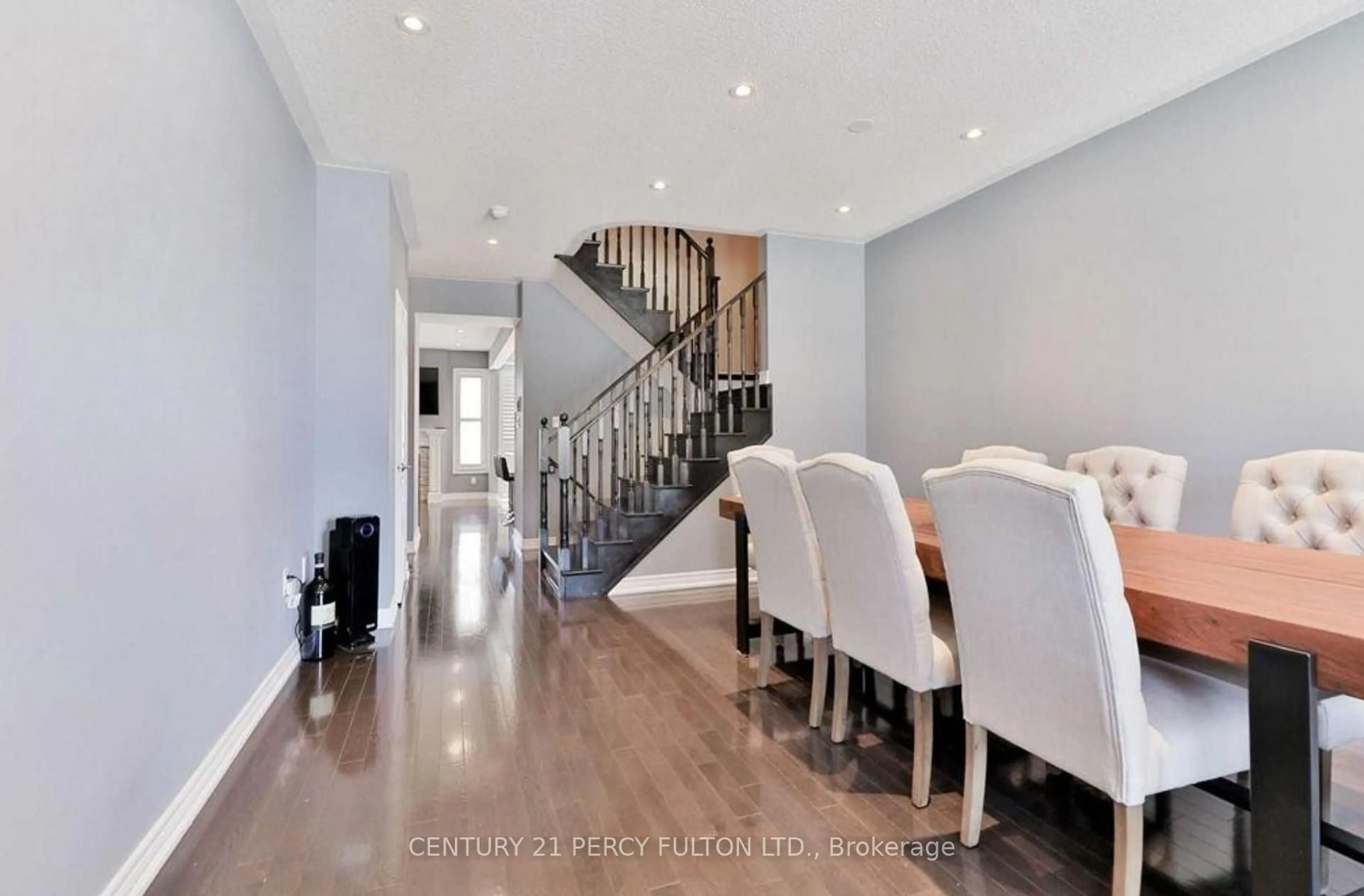 Dining room, unknown for 115 Bonnie Braes Dr, Brampton Ontario L6Y 0Z5