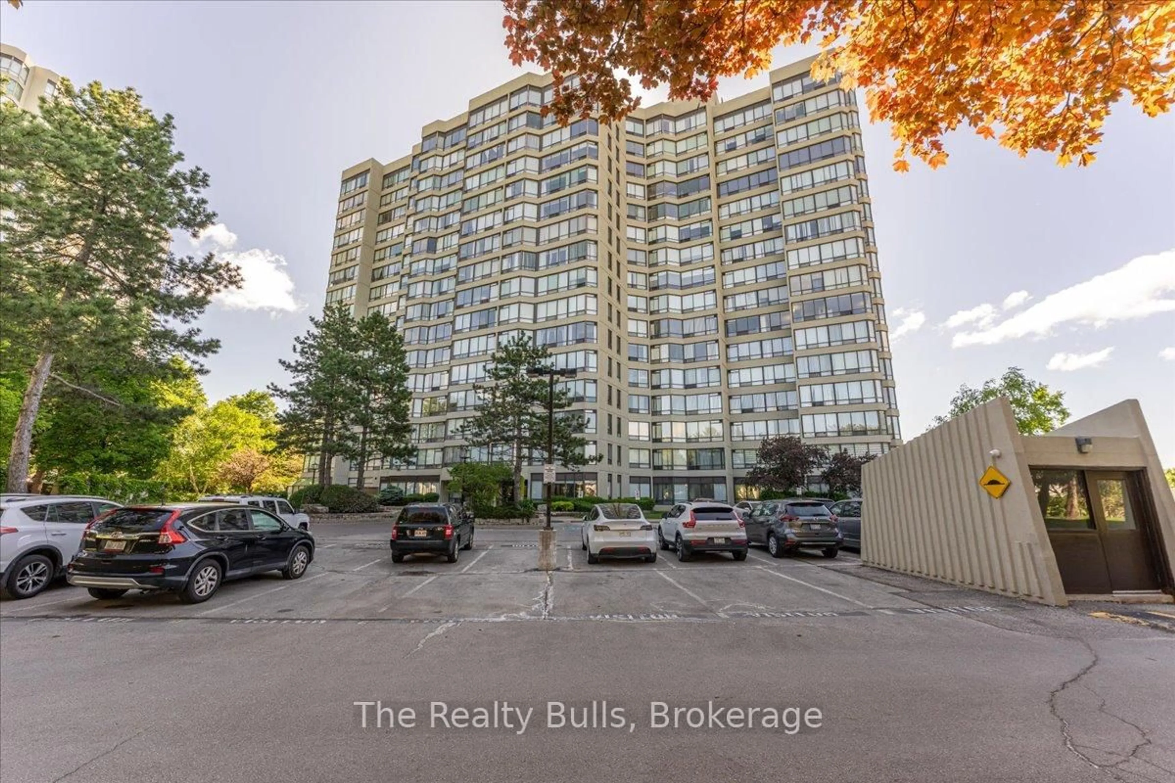 Blurry image for 26 Hanover Rd #701, Brampton Ontario L6S 4T2