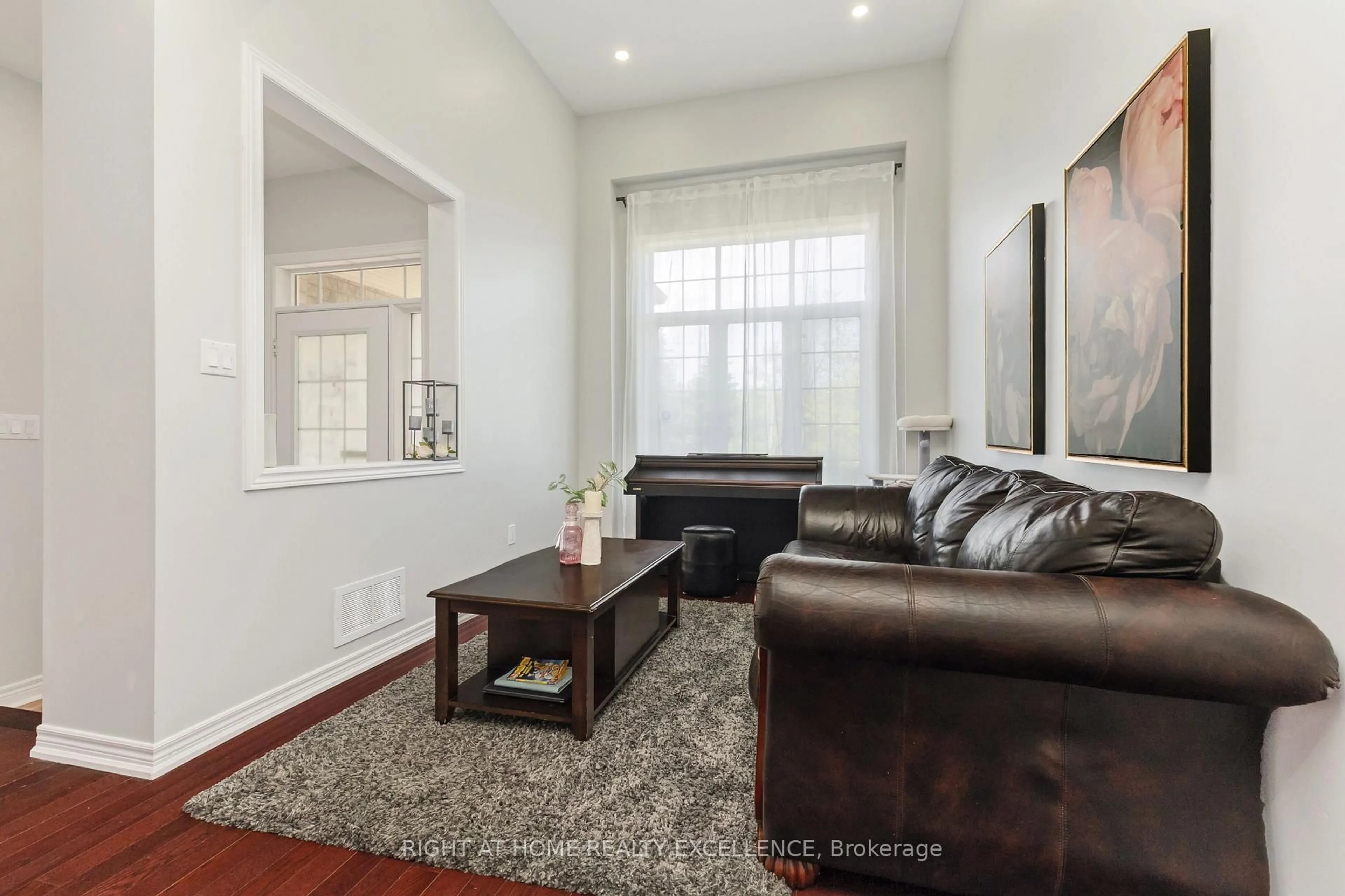 Living room with furniture, unknown for 17 Keeleview Cres, Brampton Ontario L6R 0H3