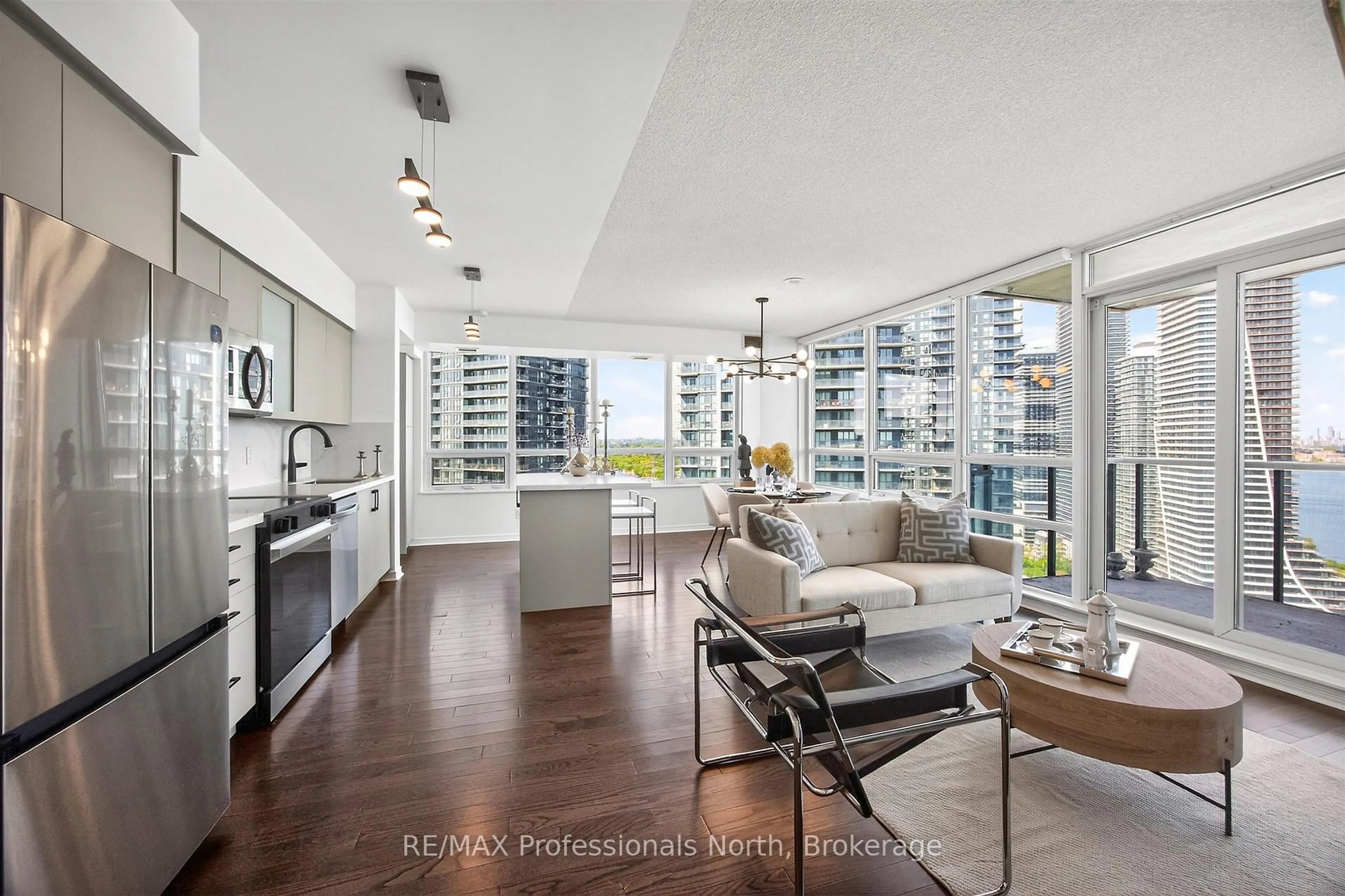 Open concept kitchen, unknown for 2230 Lake Shore Blvd #3106, Toronto Ontario M8V 0B2