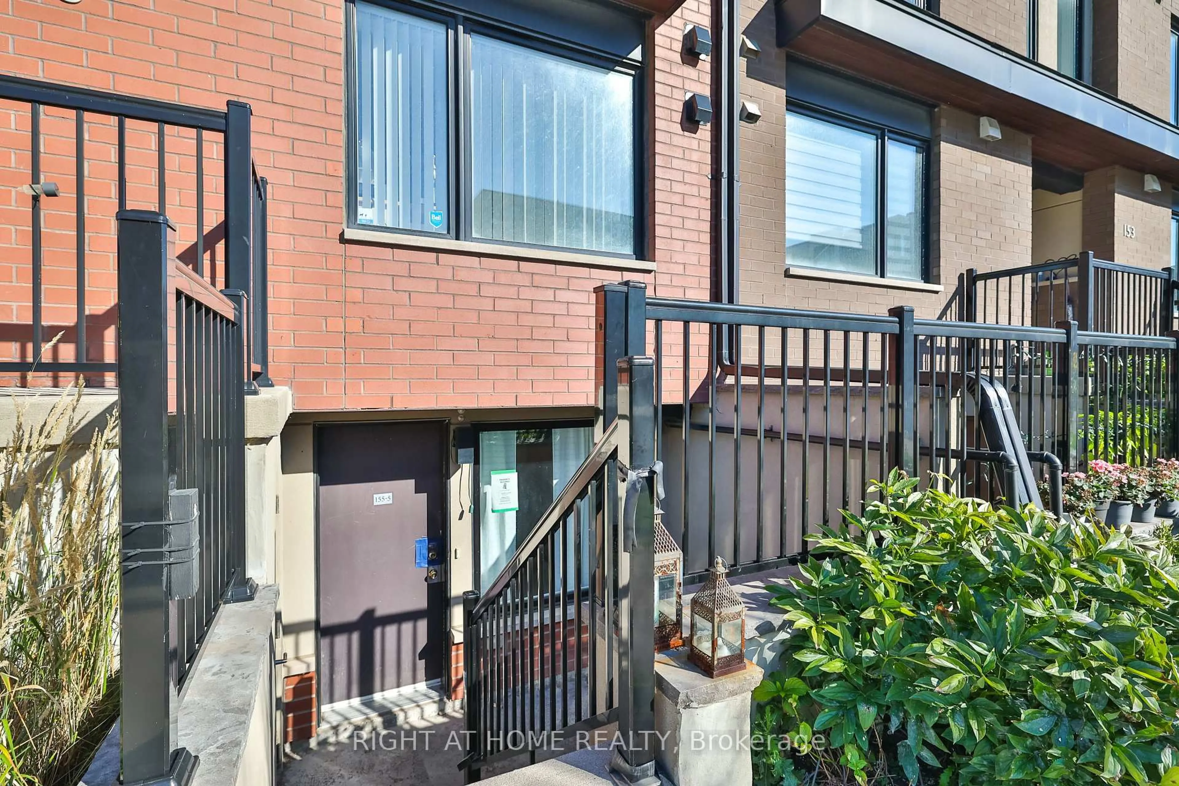 Unknown for 155 William Duncan Rd #5, Toronto Ontario M3K 0B9