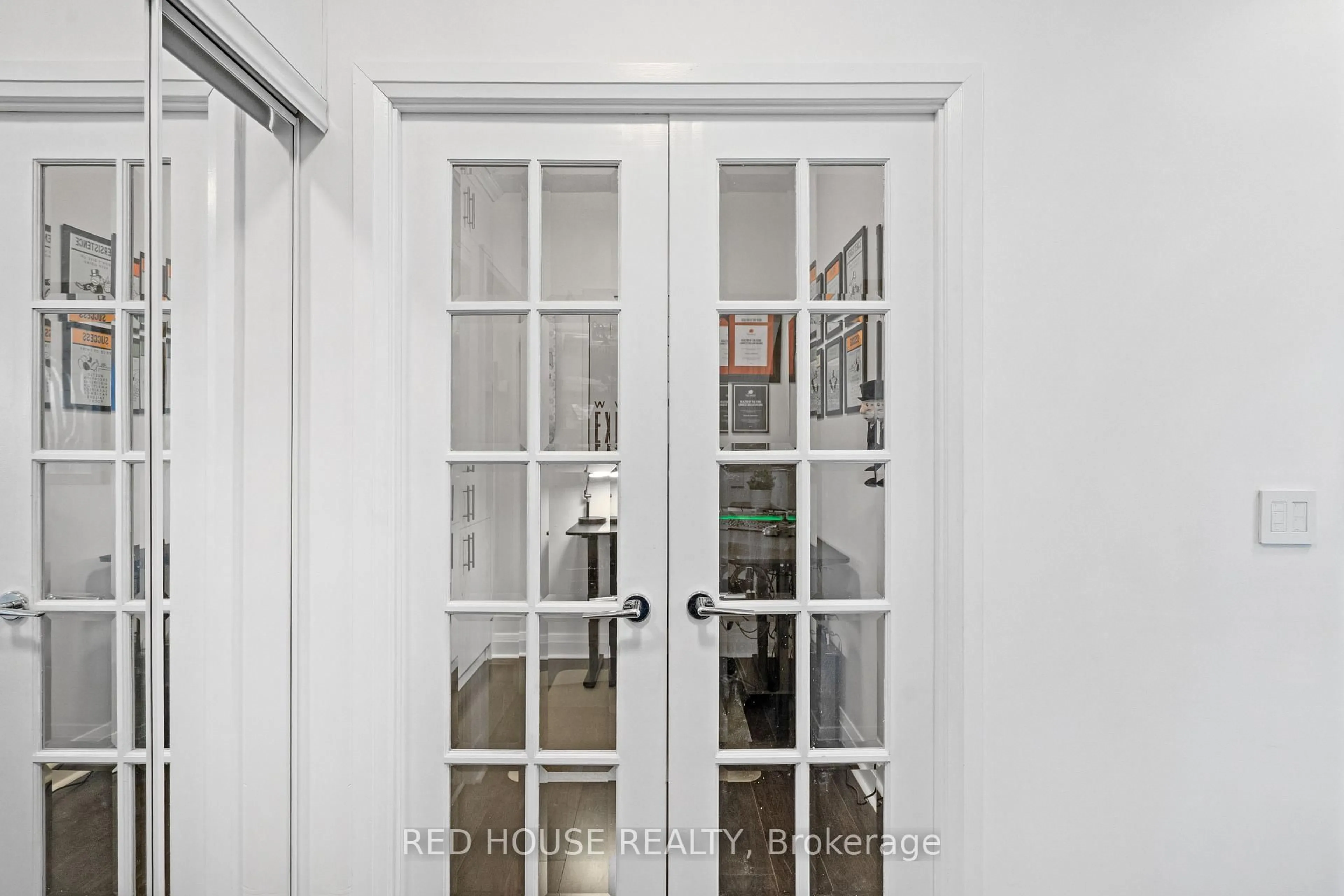 Indoor entryway for 1185 The Queensway #603, Toronto Ontario M8Z 0C6