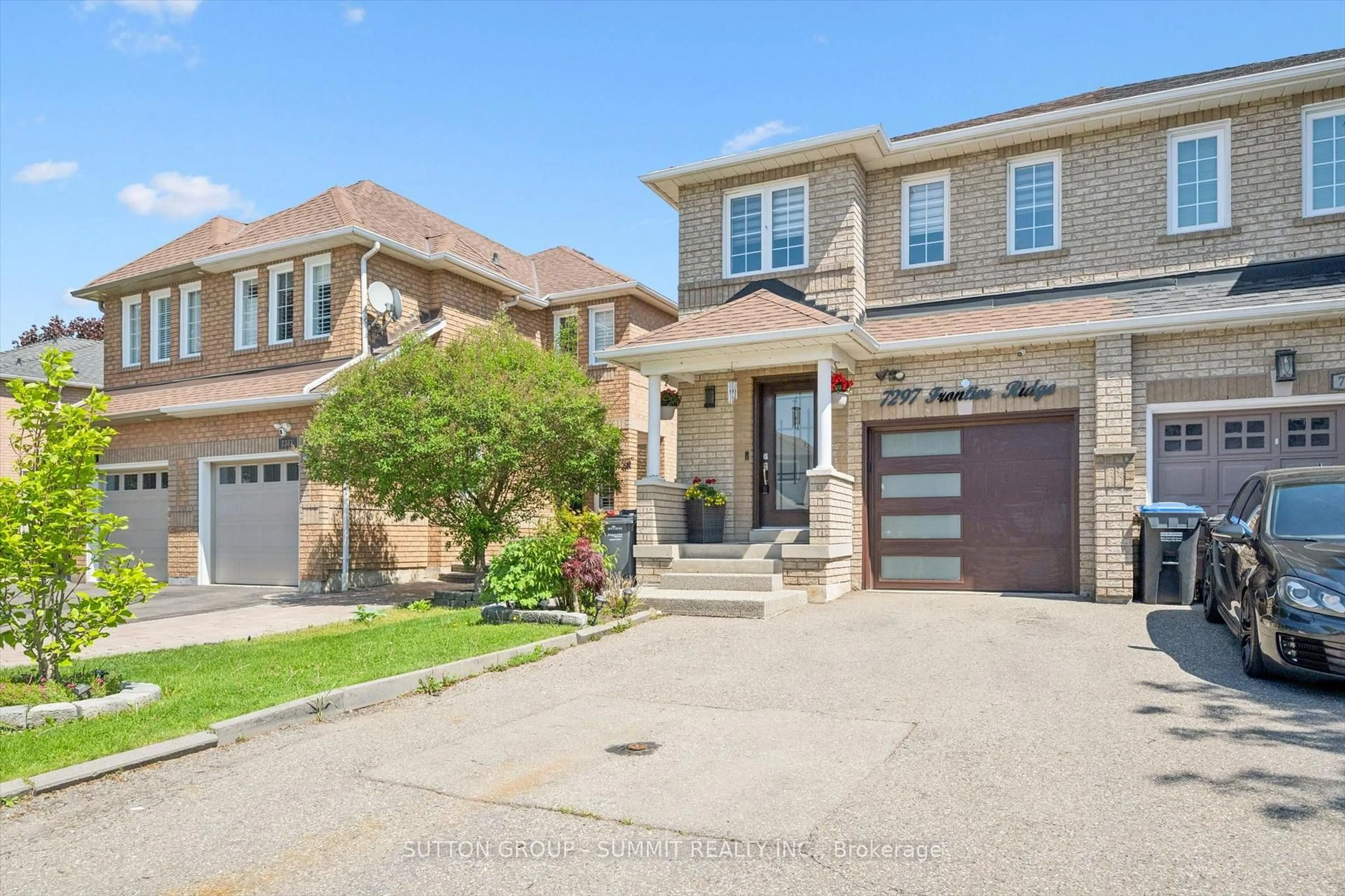 Home with brick exterior material, street for 7297 Frontier Rdge, Mississauga Ontario L5N 7P7