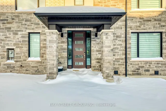 3049 Merrick Rd, Oakville 5
