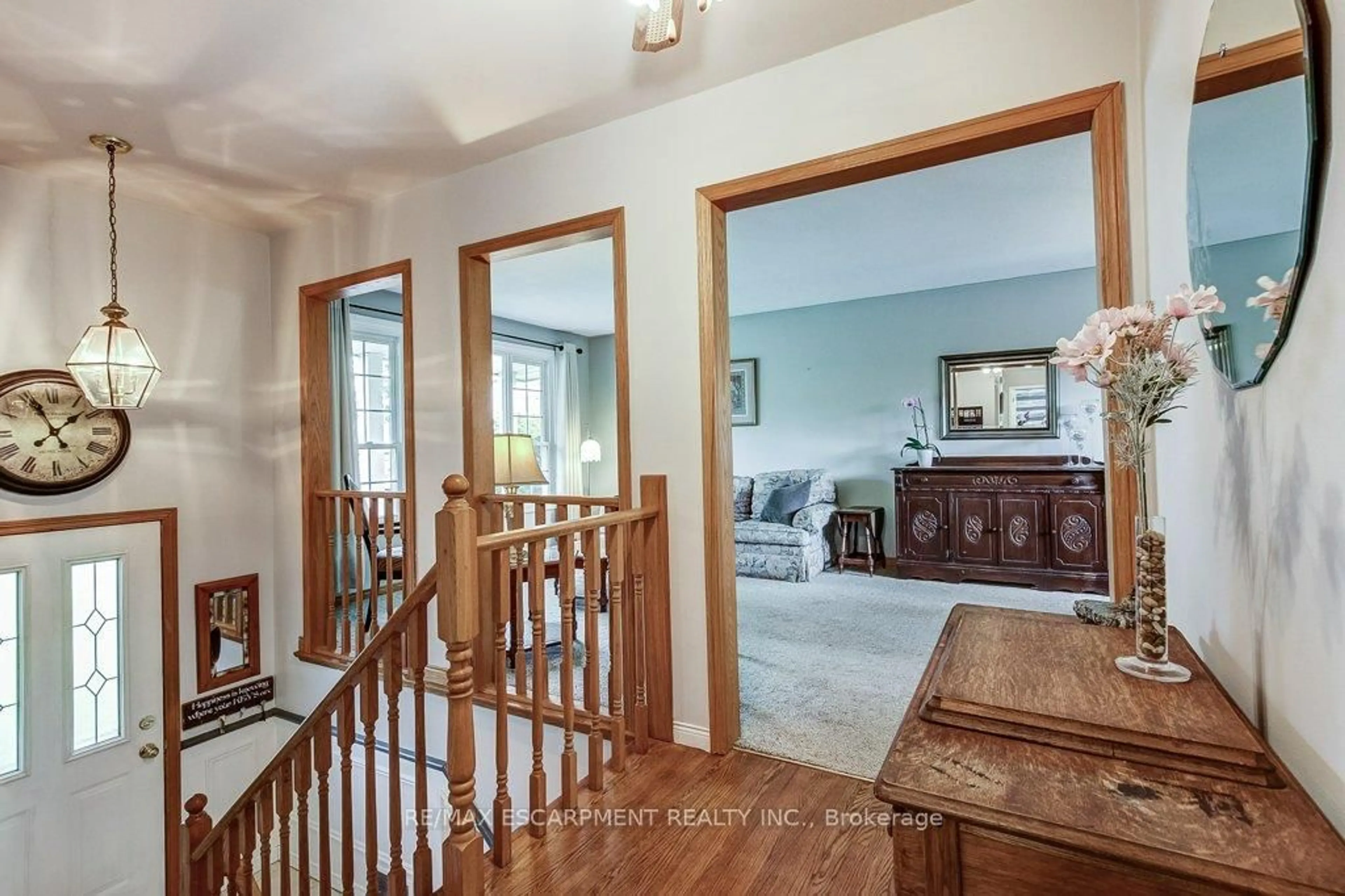 Unknown for 633 Sheraton Rd, Burlington Ontario L7L 4B3