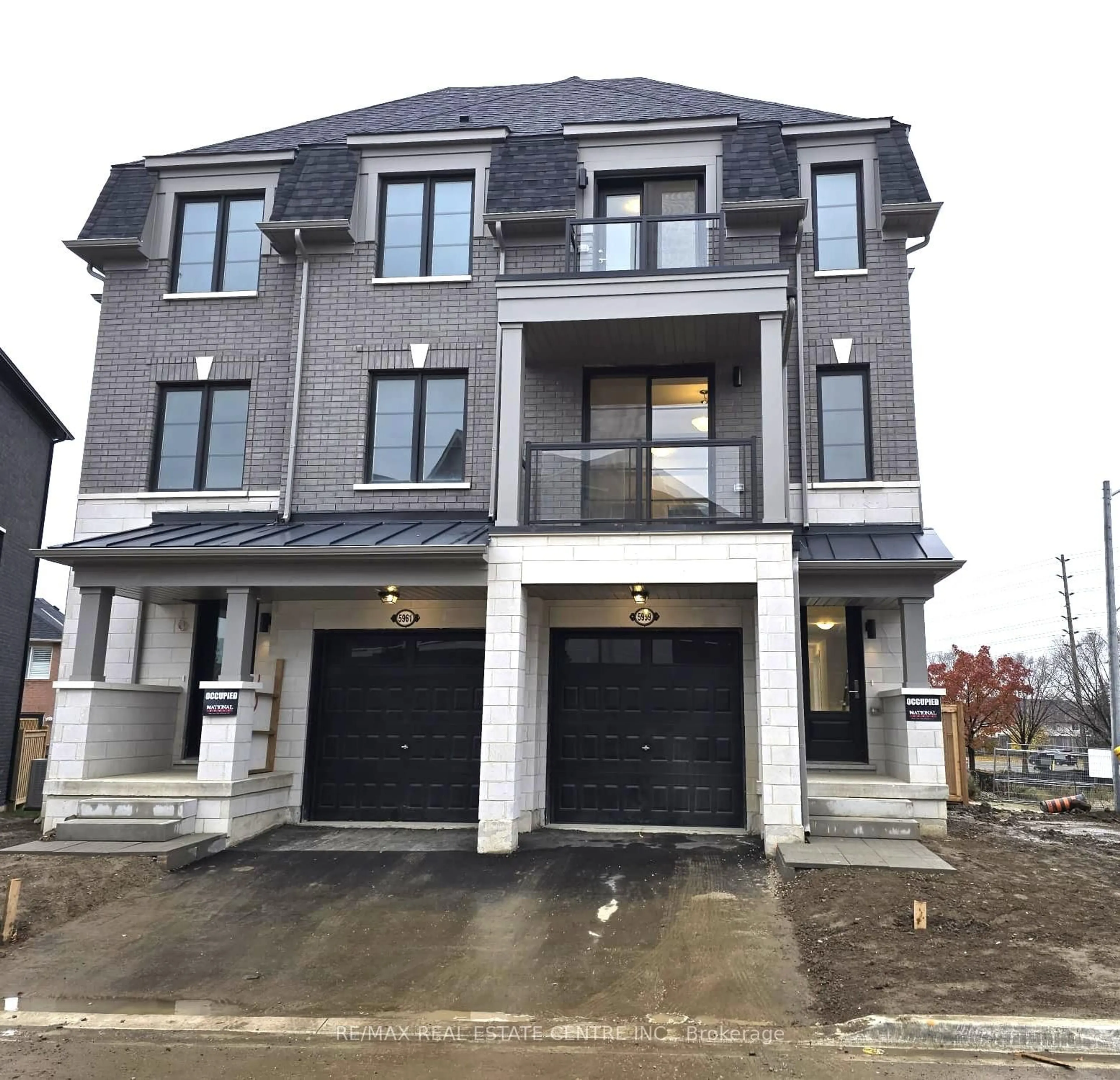 Home with brick exterior material, street for 5959 Saigon St, Mississauga Ontario L6H 7G1