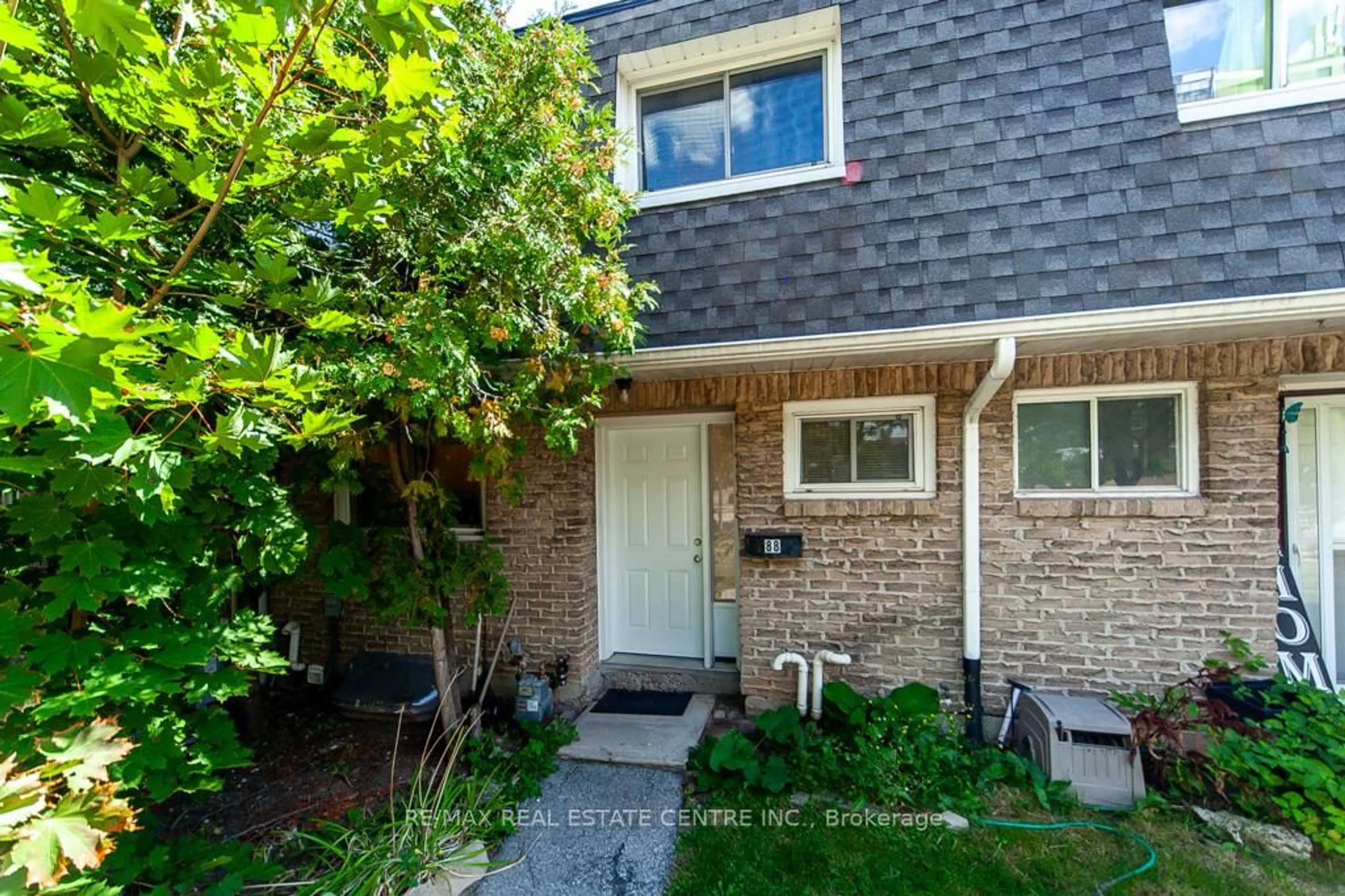 Unknown for 2050 Upper Middle Rd #88, Burlington Ontario L7P 3R9