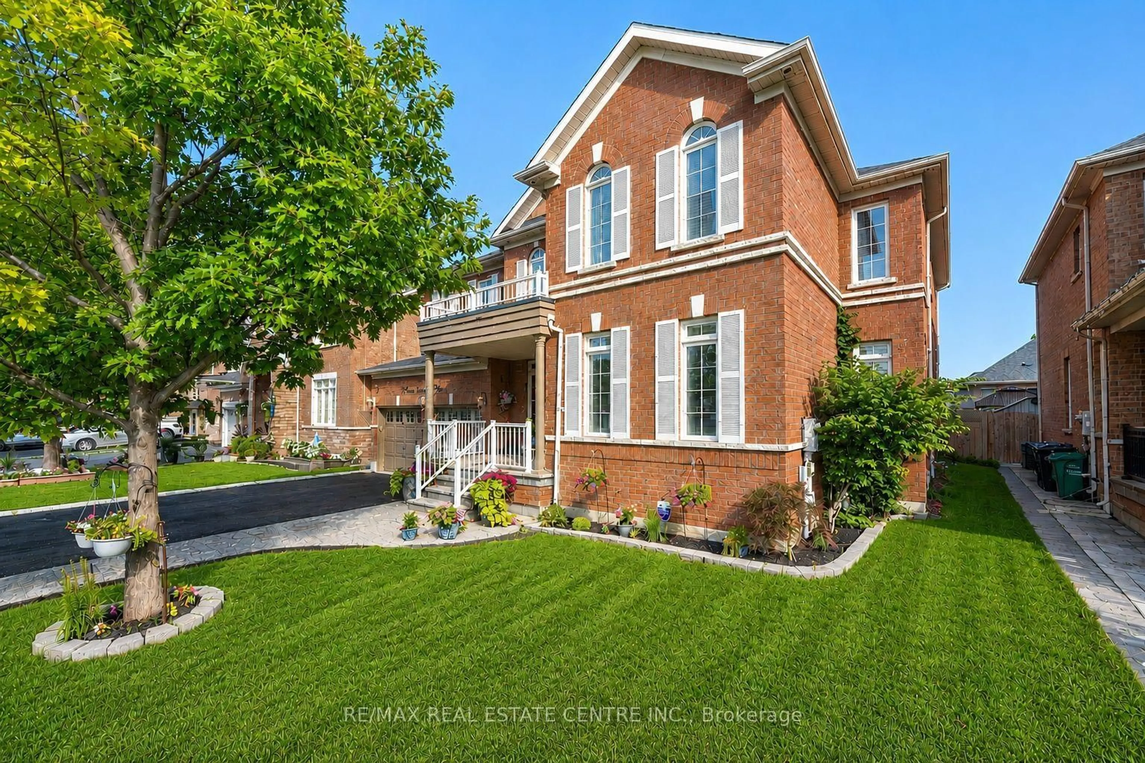 Home with brick exterior material, street for 7 Prince Edward Blvd, Brampton Ontario L6P 2E1