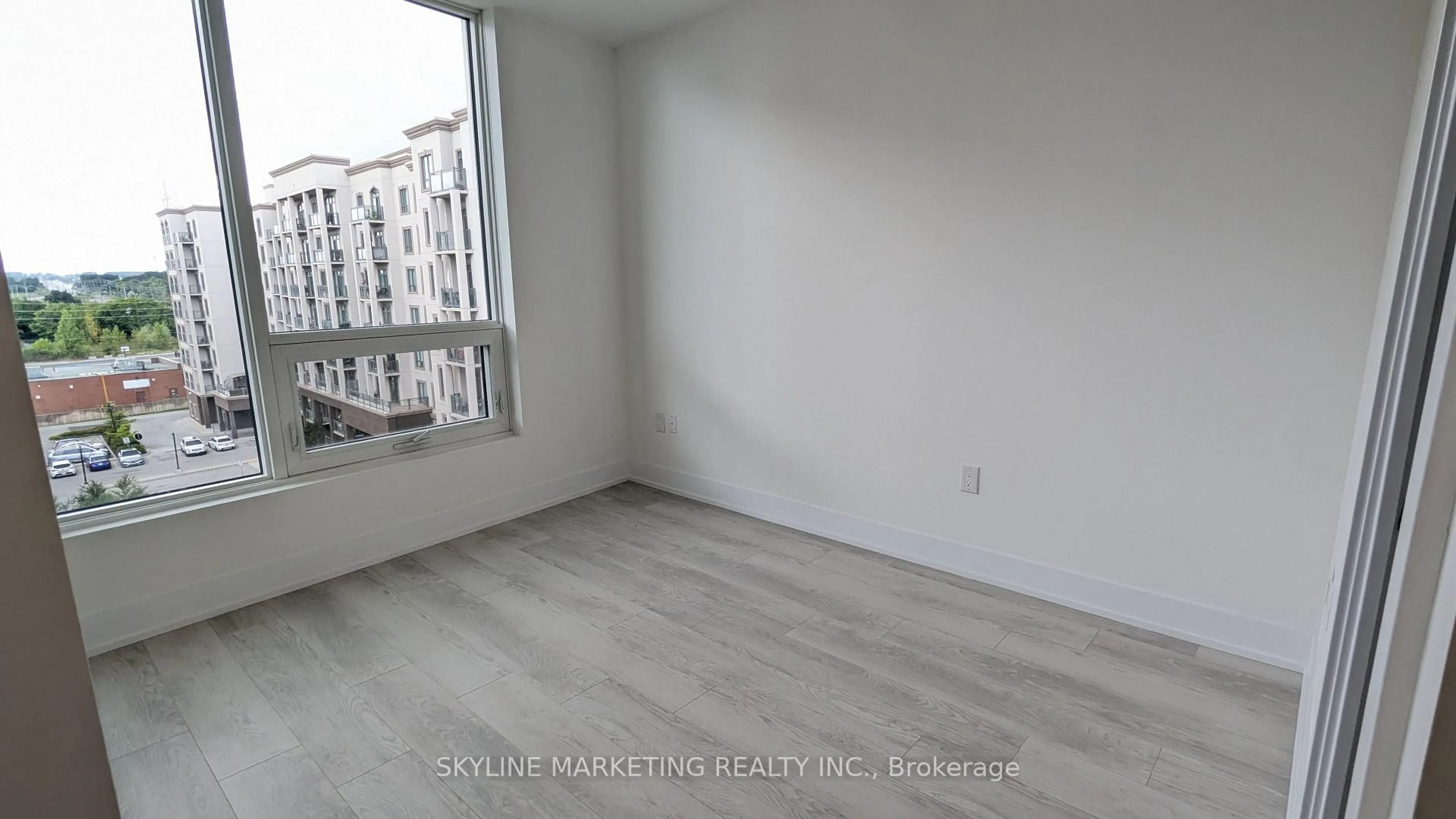 A pic of a room for 2450 Old Bronte Rd #642, Oakville Ontario L6M 5P6