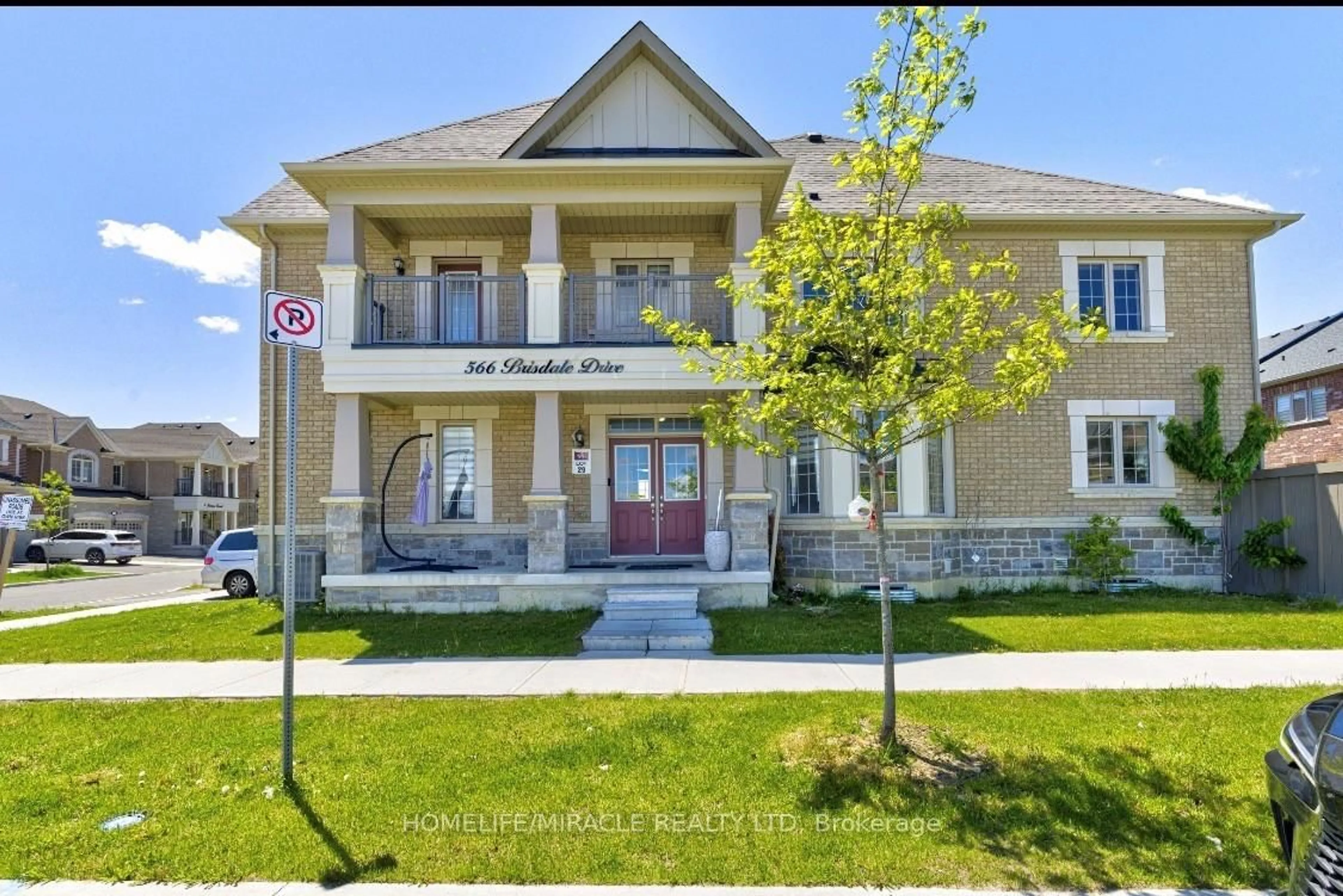 Home with brick exterior material, unknown for 566 Brisdale Dr, Brampton Ontario L7A 5J4