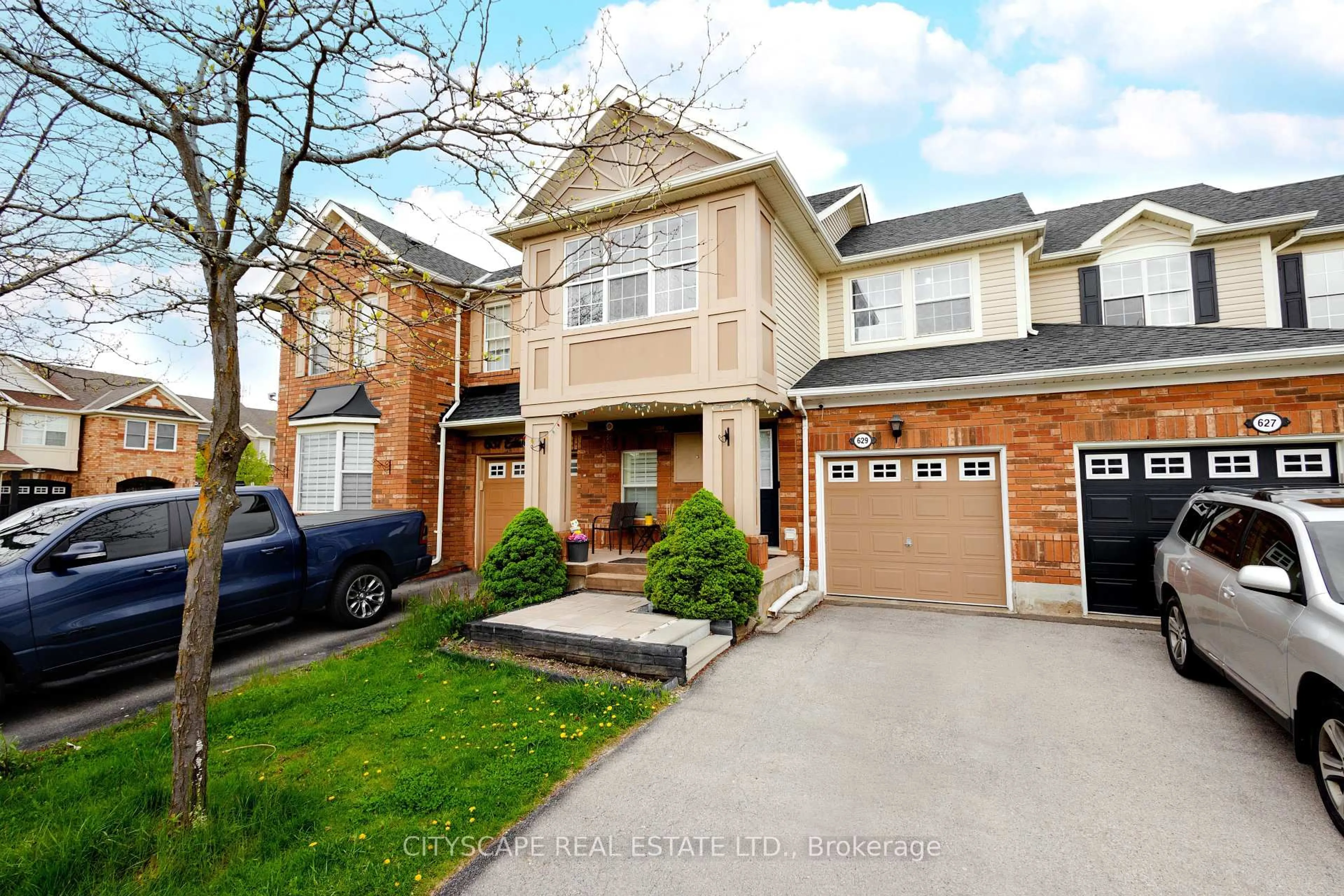 Home with brick exterior material, street for 629 Edwards Ave, Milton Ontario L9T 6B2