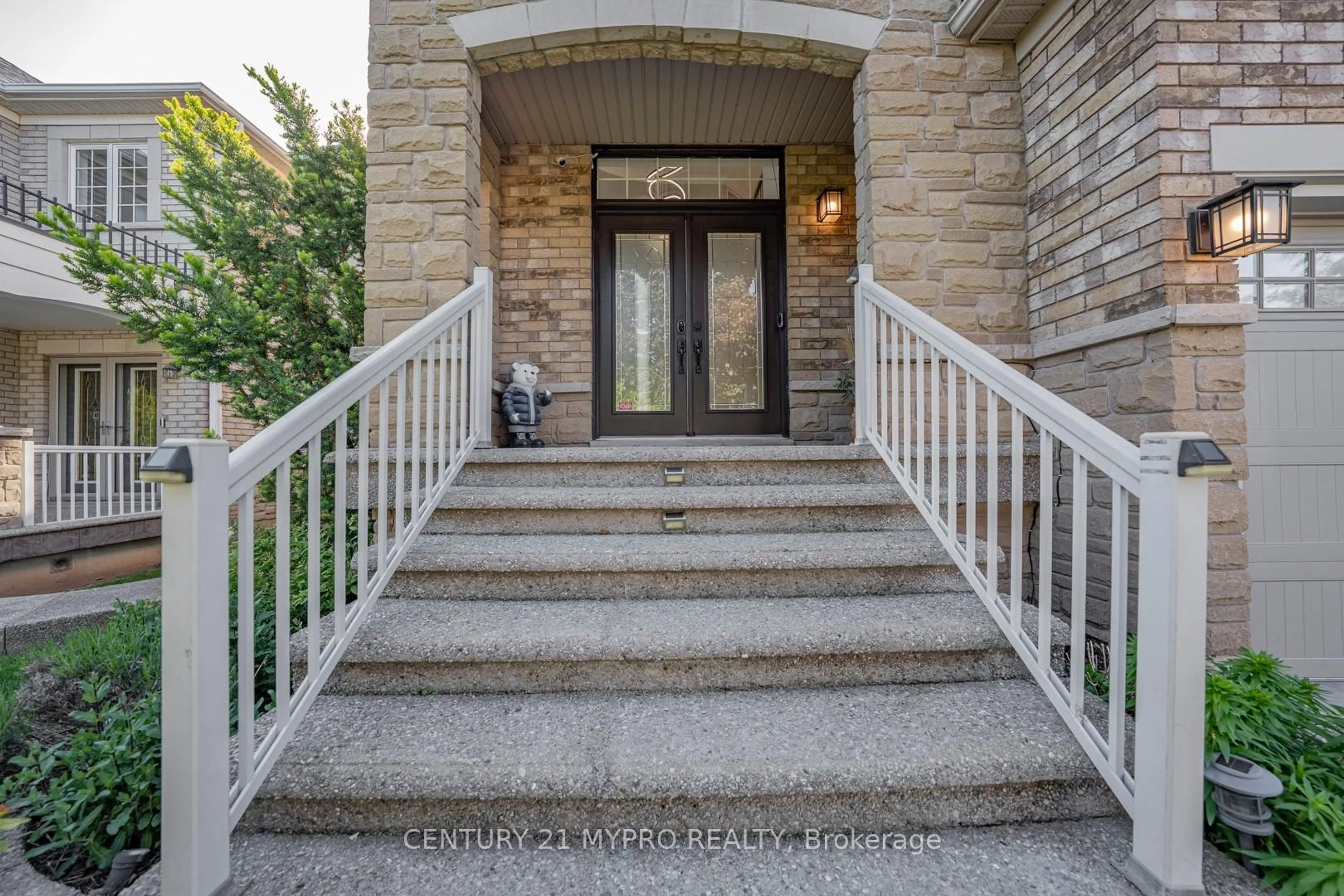 Unknown for 1109 Kestell Blvd, Oakville Ontario L6H 7M5