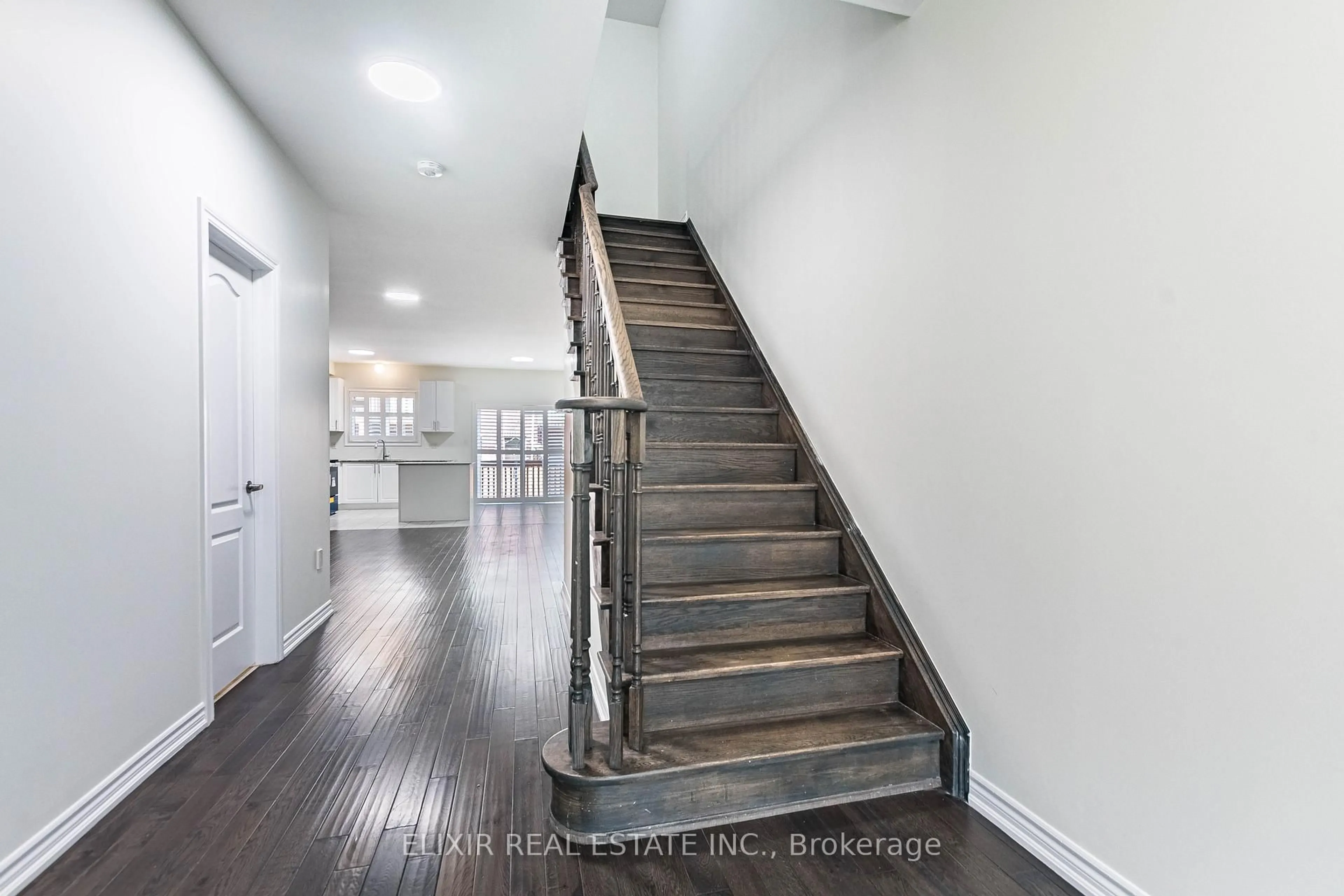 Stairs for 32 Yately St, Brampton Ontario L7A 0G4